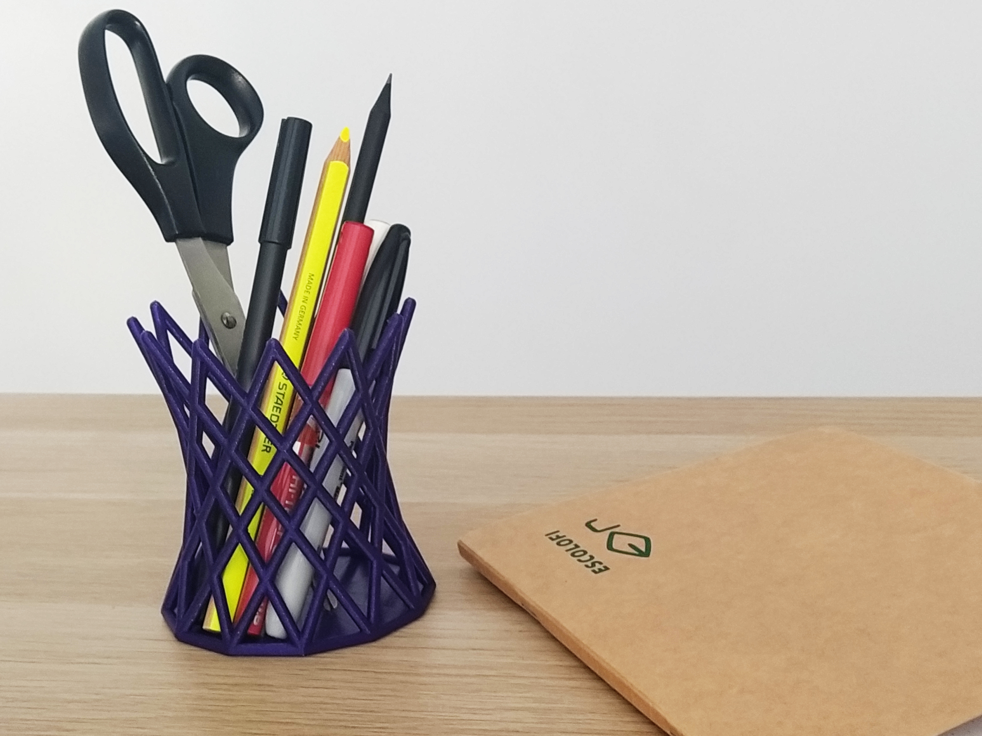 Hyperboloid Pen Holder