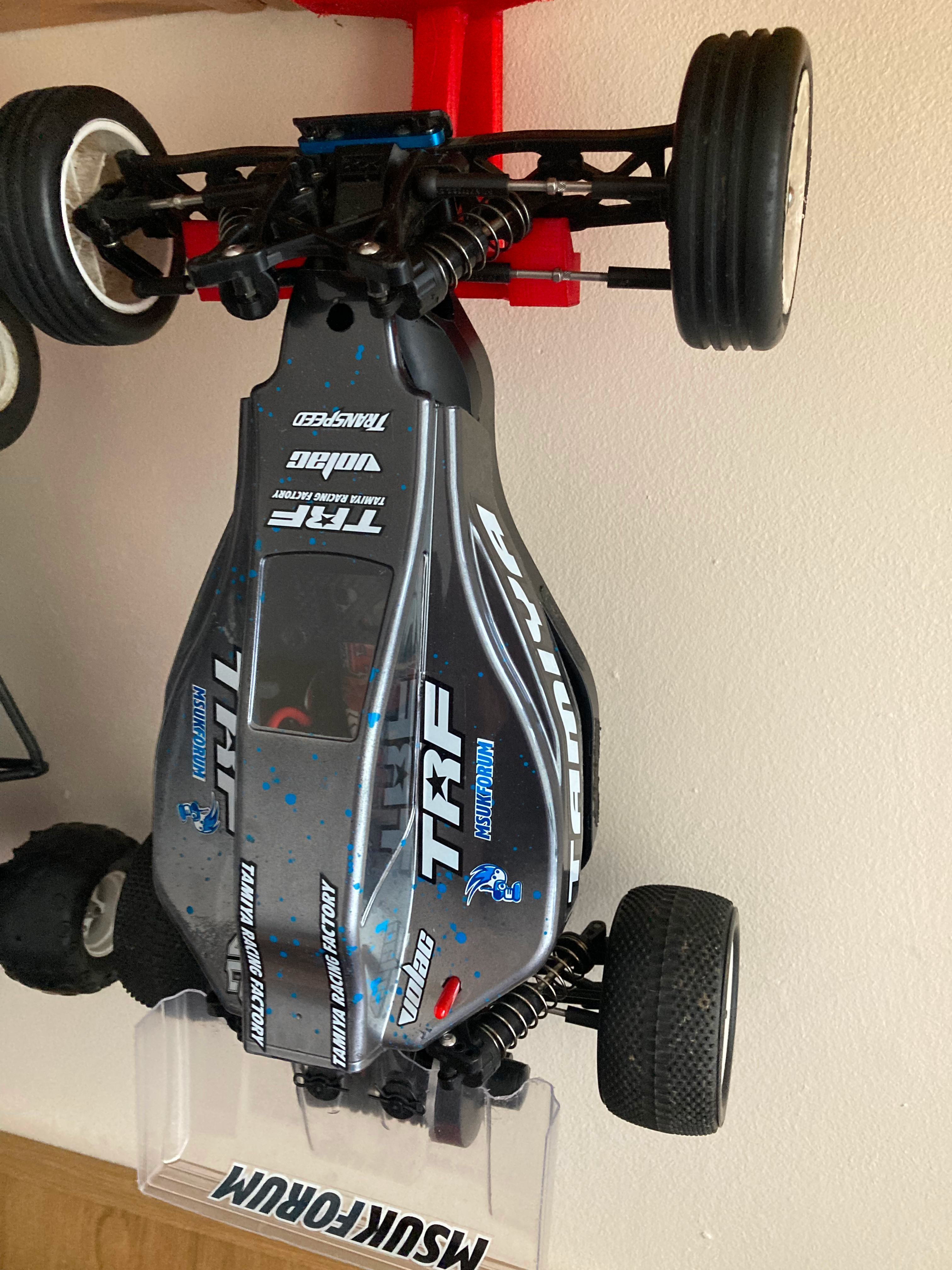 10th Scale RC Car Hanger (No Wall Drilling) (No tire marks on wall)