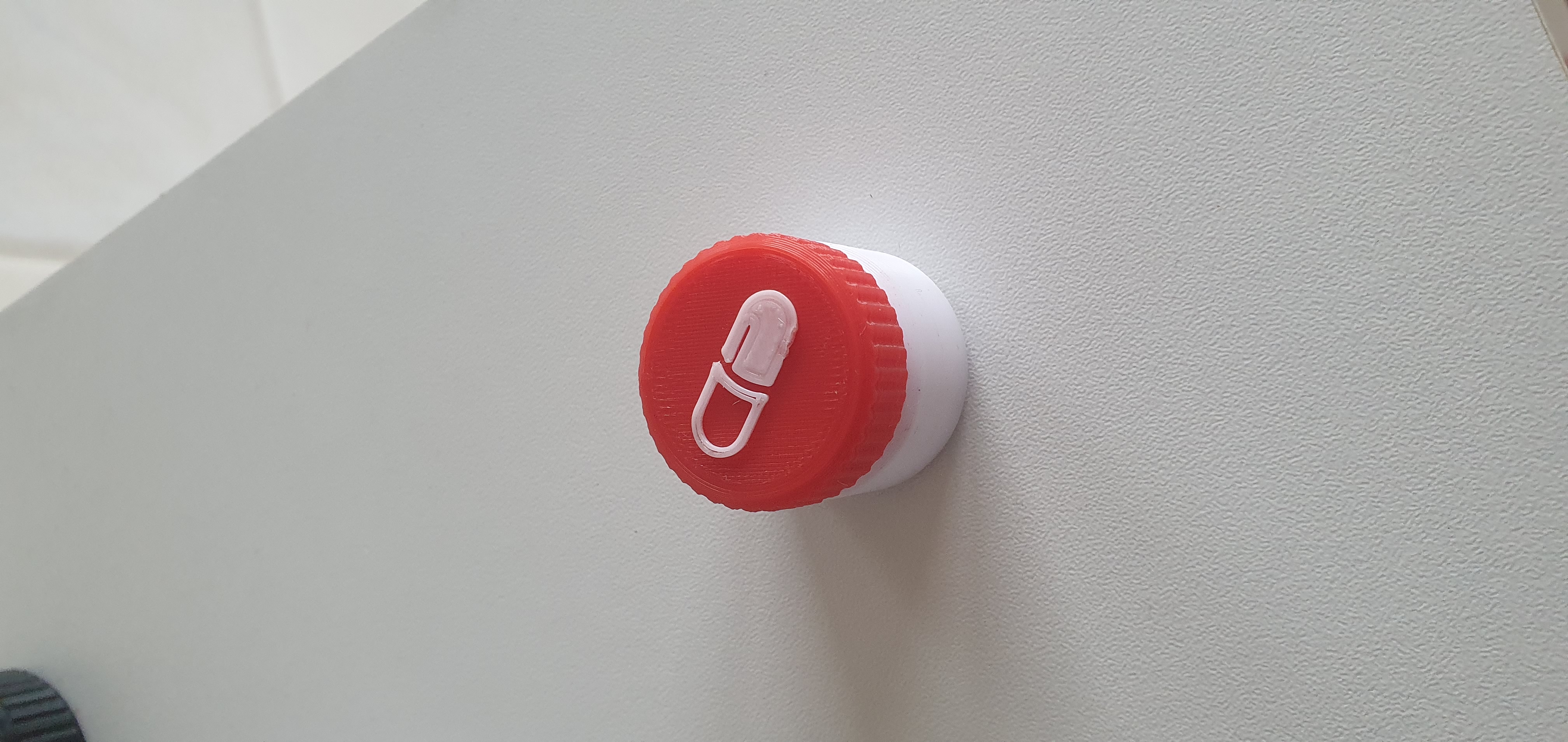 Icon Lids for Outdoor Container / Pill Box