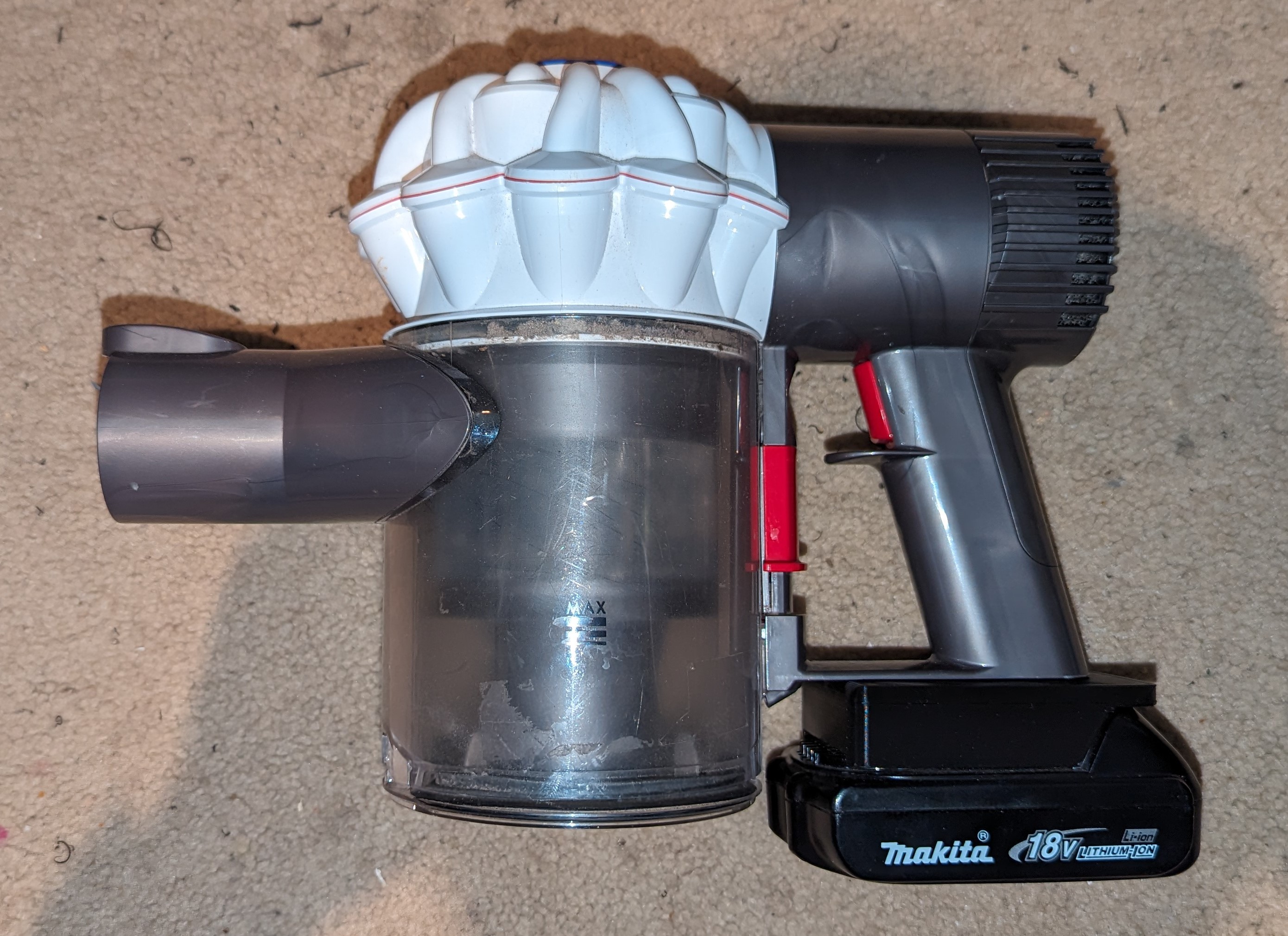 Free STL file Dyson to Makita Adapter 🔧・Object to download and to 3D  print・Cults