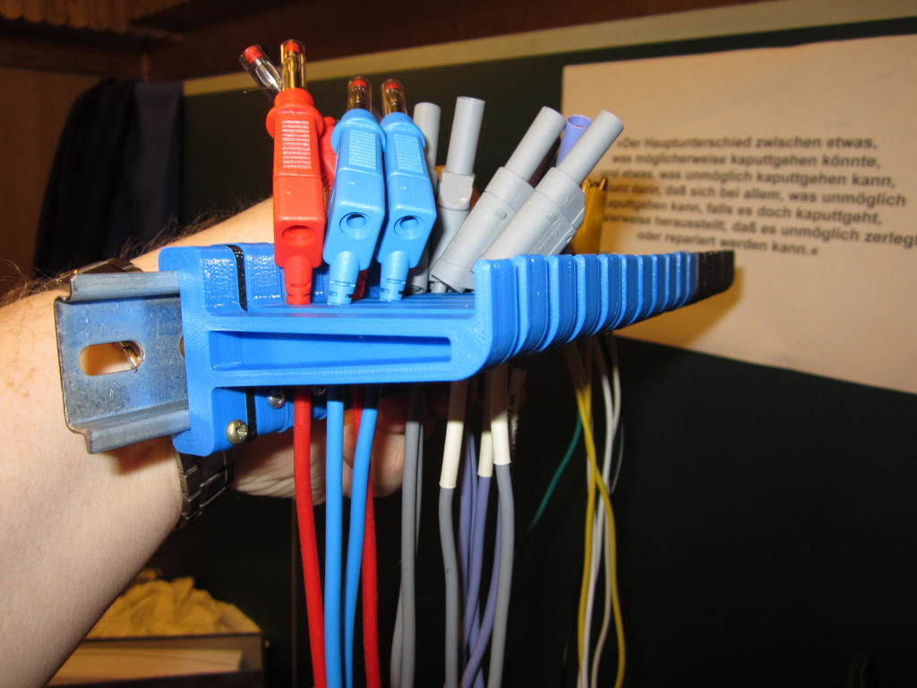 Cable Holder / Strippenhalter Update