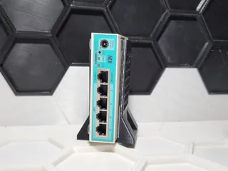 Mikrotik HEX RB750Gr3 Vertical Mount
