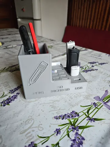 pens, sd and usb desk organizer