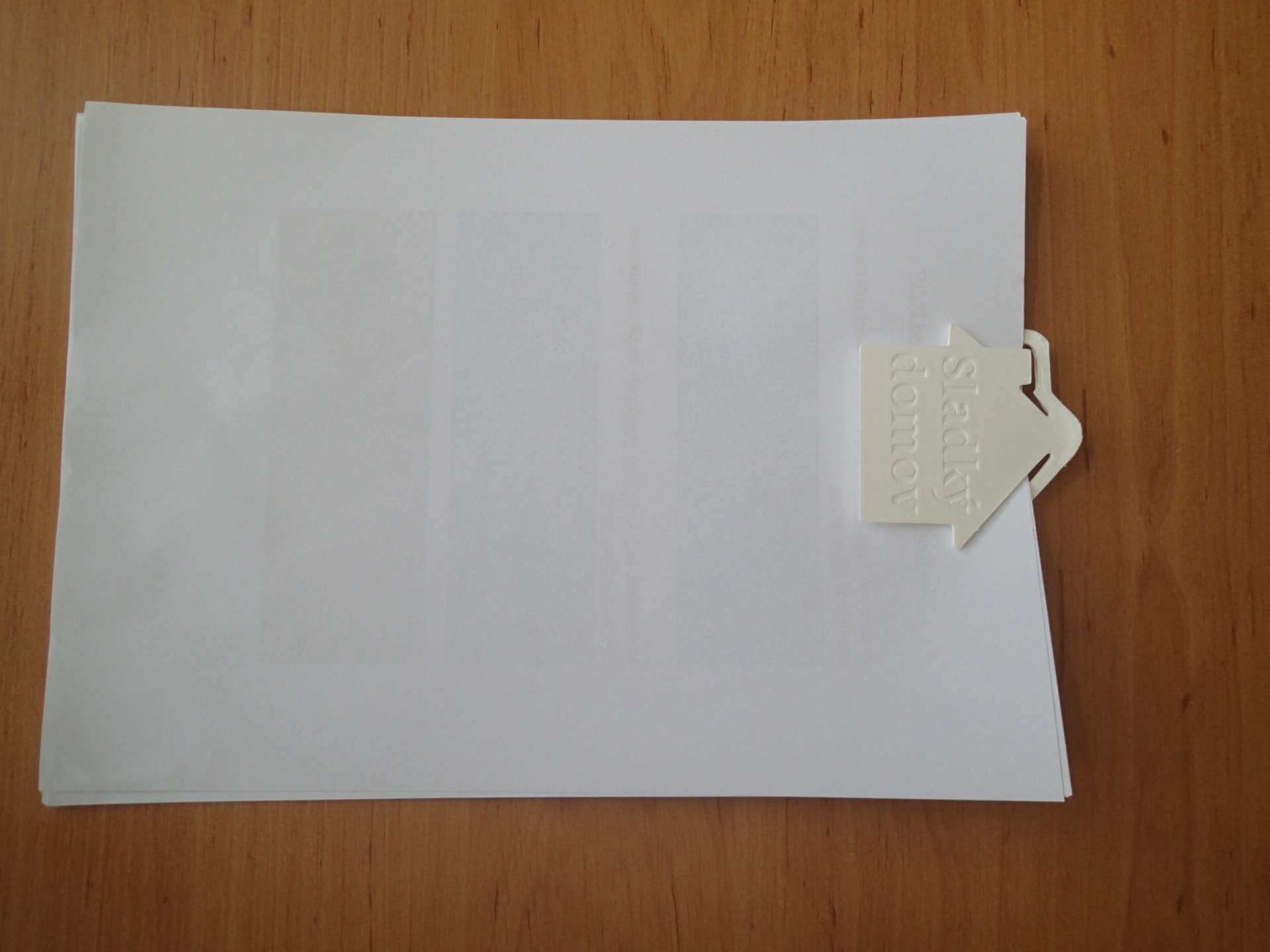Sponka na papír - sladký domov (Paper clips - Sweet Home)