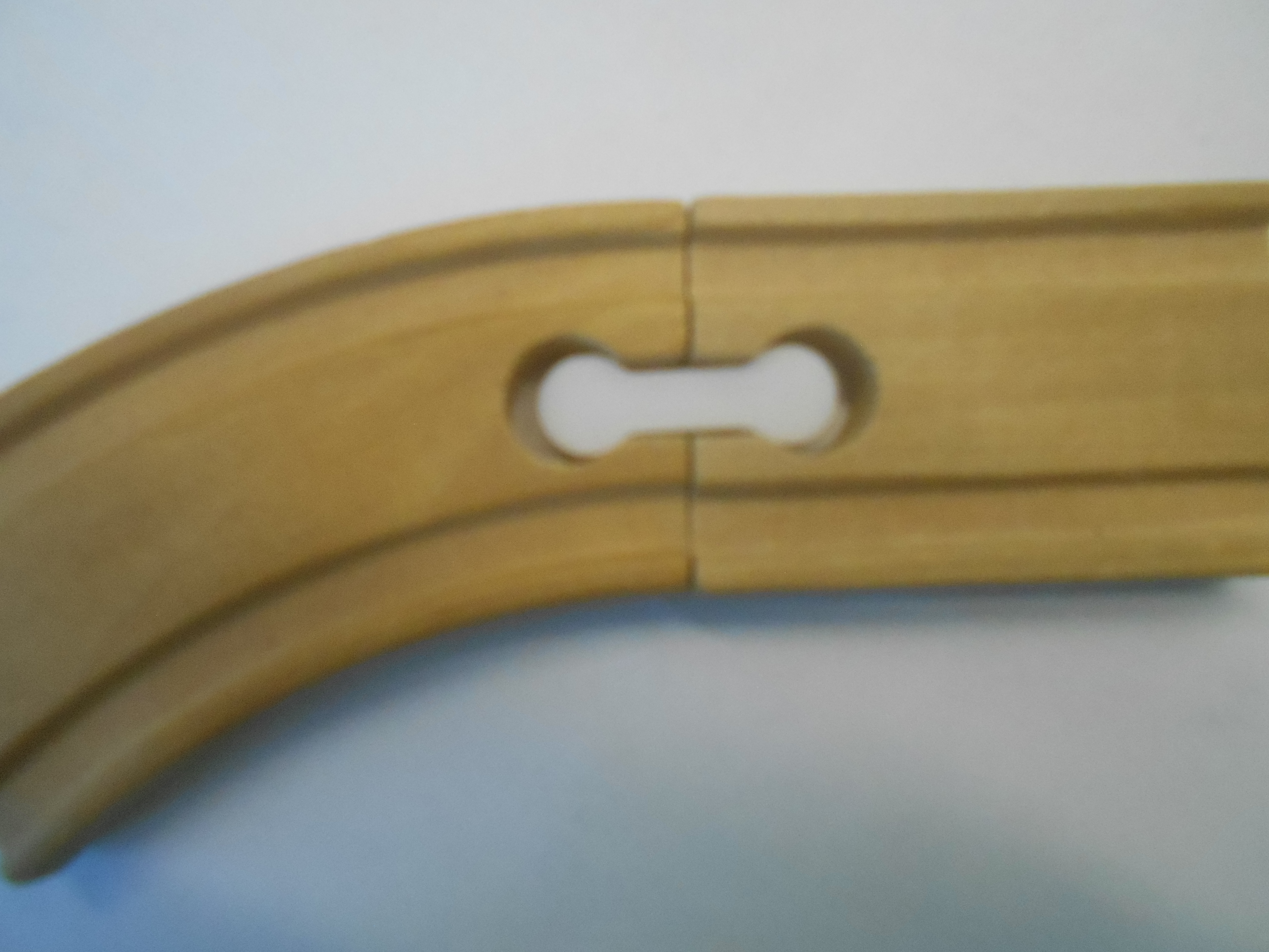 Brio connector, two sizes