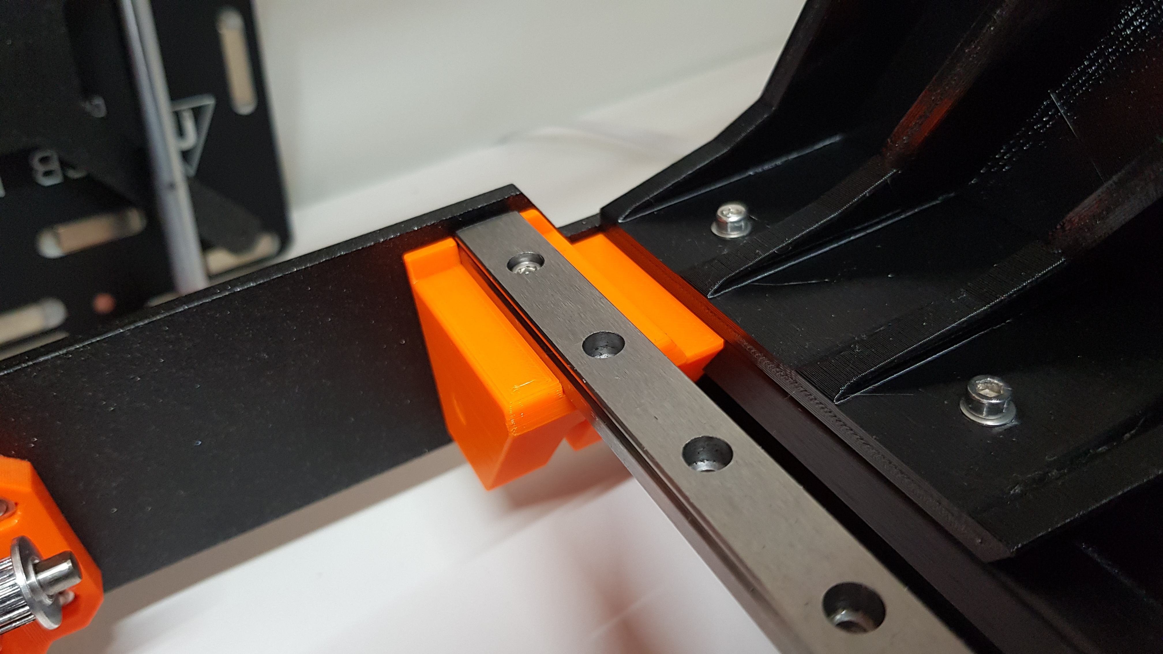 Prusa Mk3   Mk3s   Mk3s+ Y-axis Linear Rail Guide Upgrade By Kalleknall 