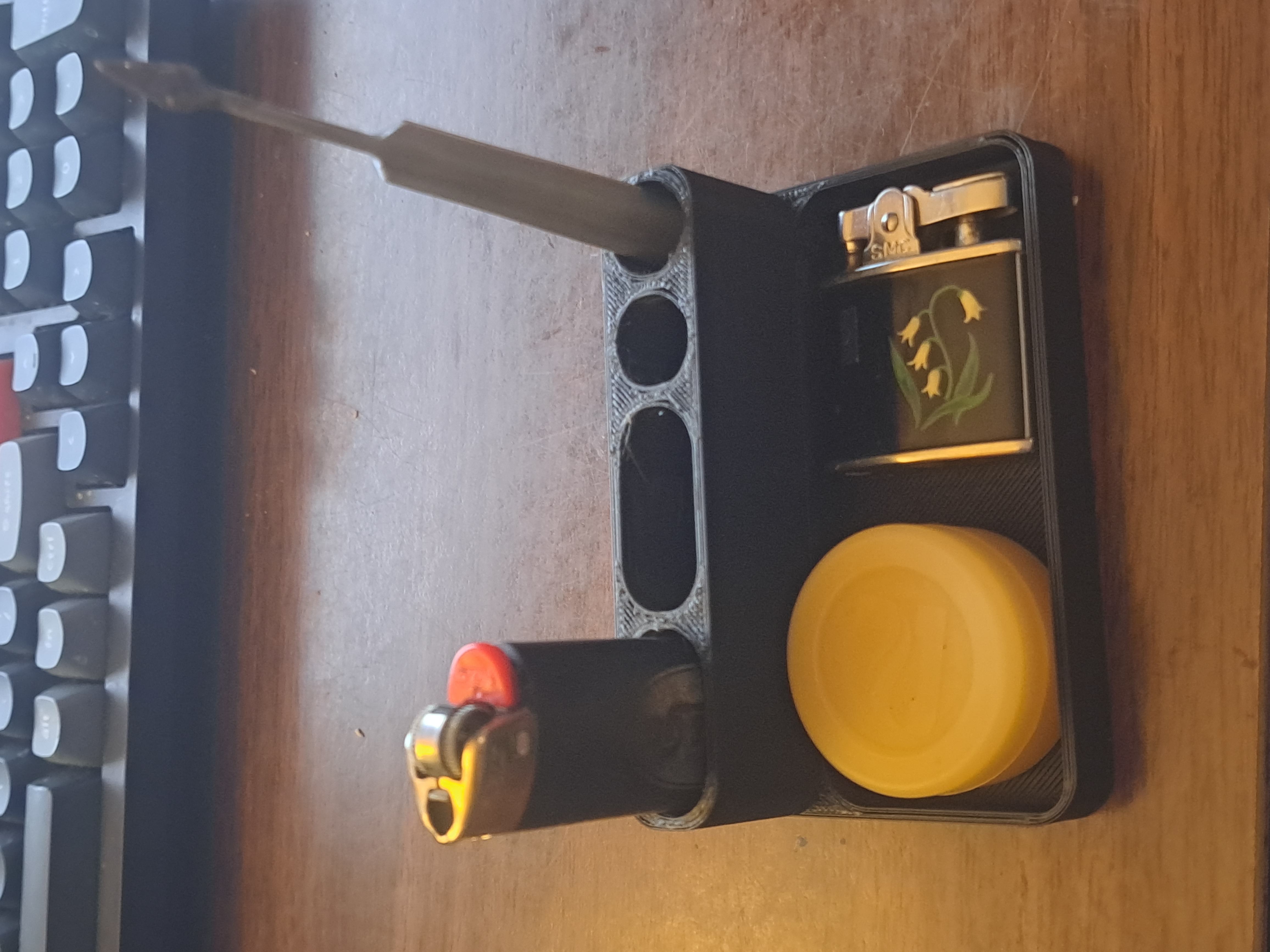 holder tray