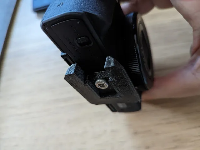 Battery friendly Arca Swiss plate for Canon G7x MK 3