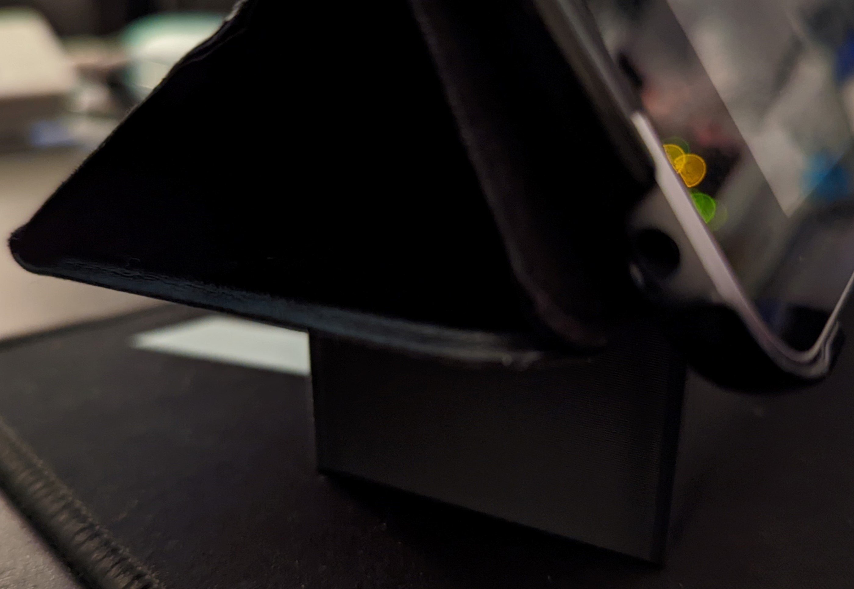 iPad/Tablet Shelf (Raises Height)