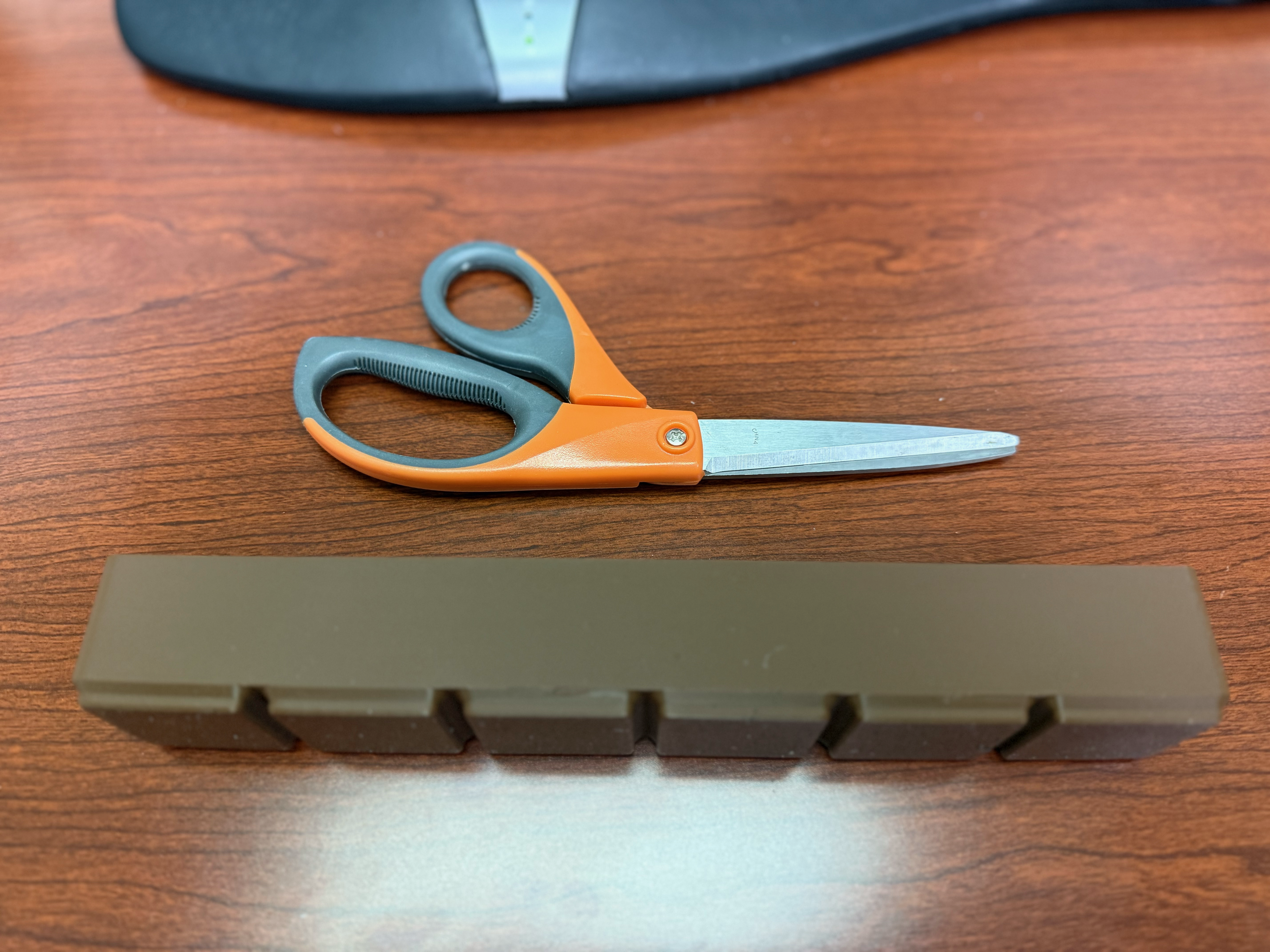 Skillcraft Scissors Gridfinity Bin (Verticle) Orange & Gray Handle - No Magnets — miniatura 2