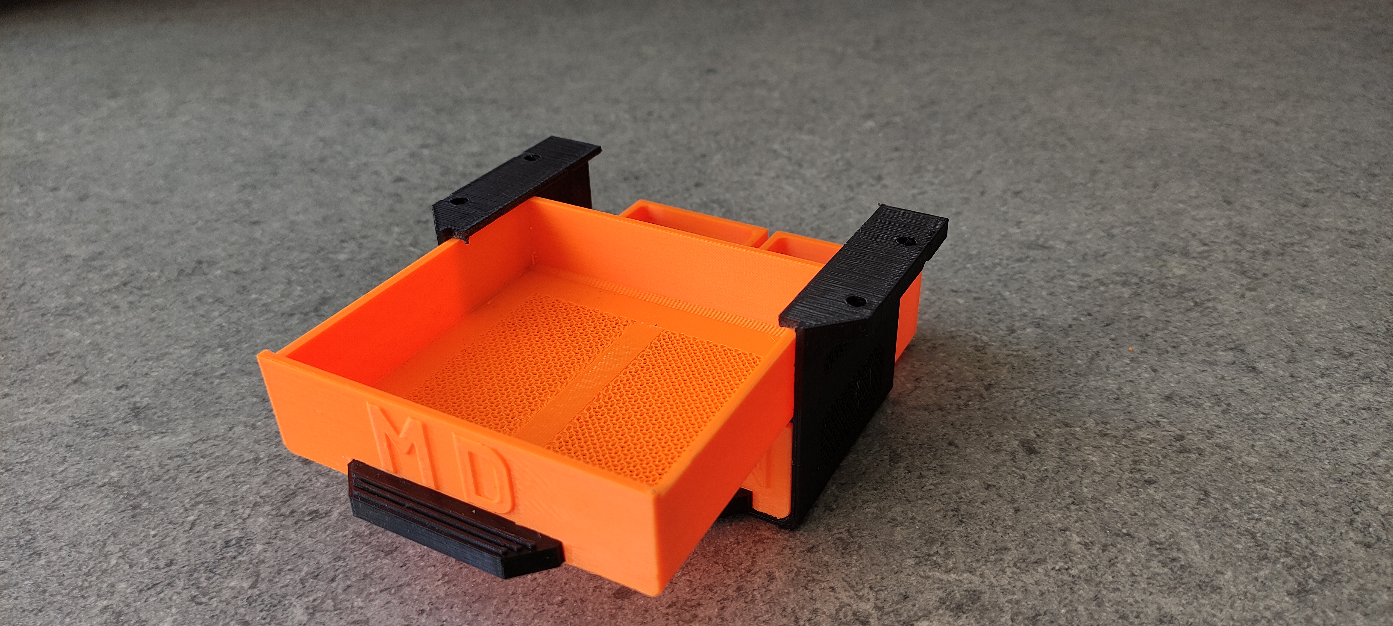 Miniatura 9 do modelo 3D Under Table Drawer Design