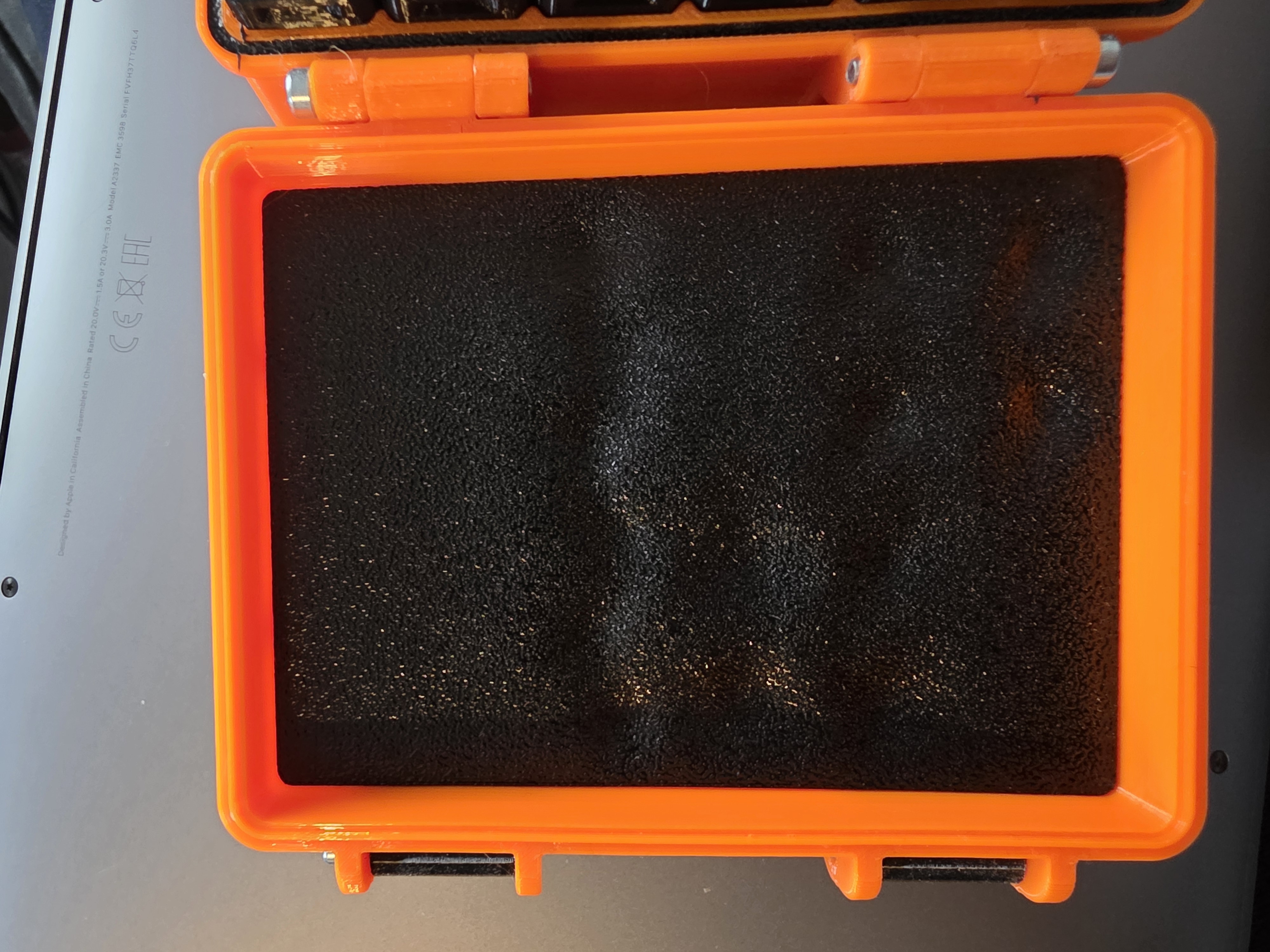 TPU lid insert for Rugged Box with Modular Slots (Parametric)