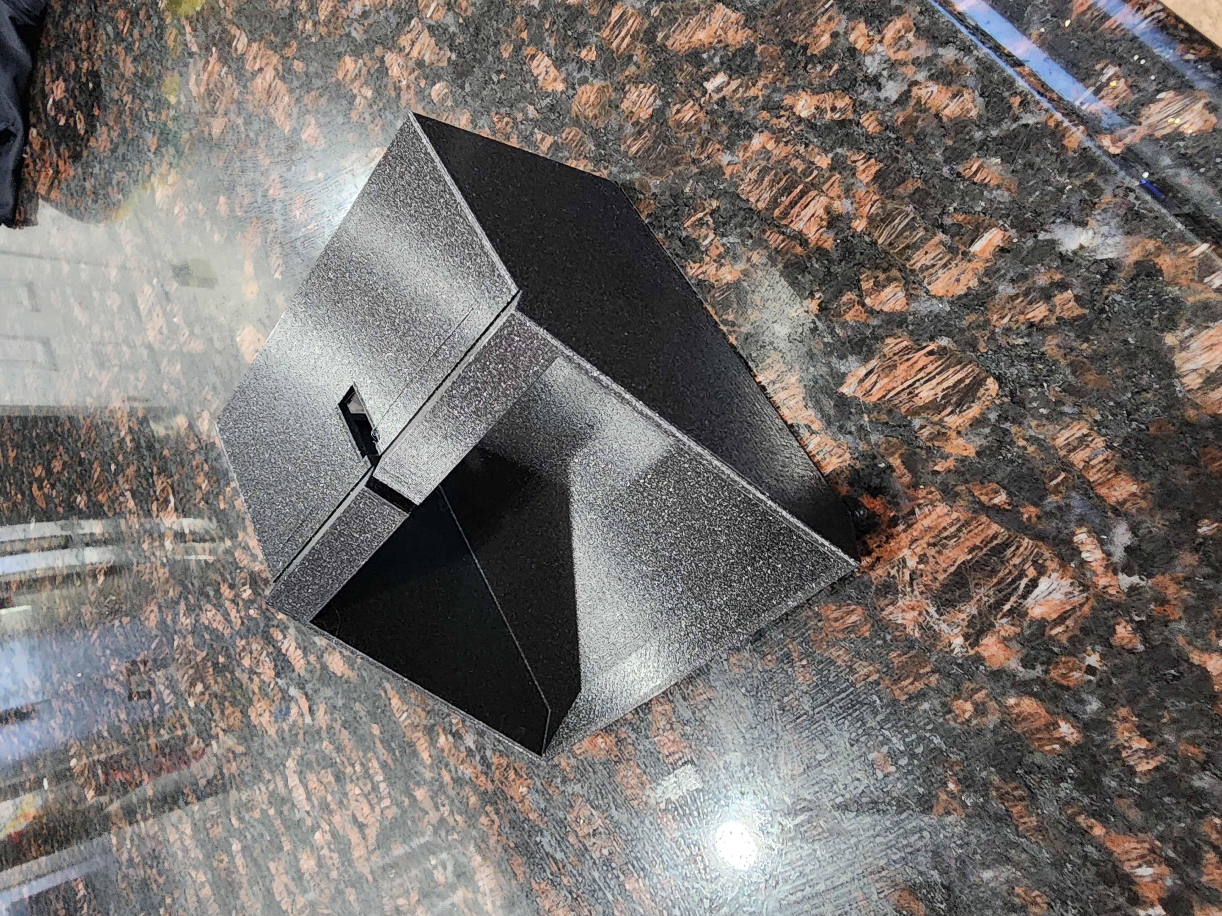 Miniatura 4 do modelo 3D Stream Deck and Mini PC Stand