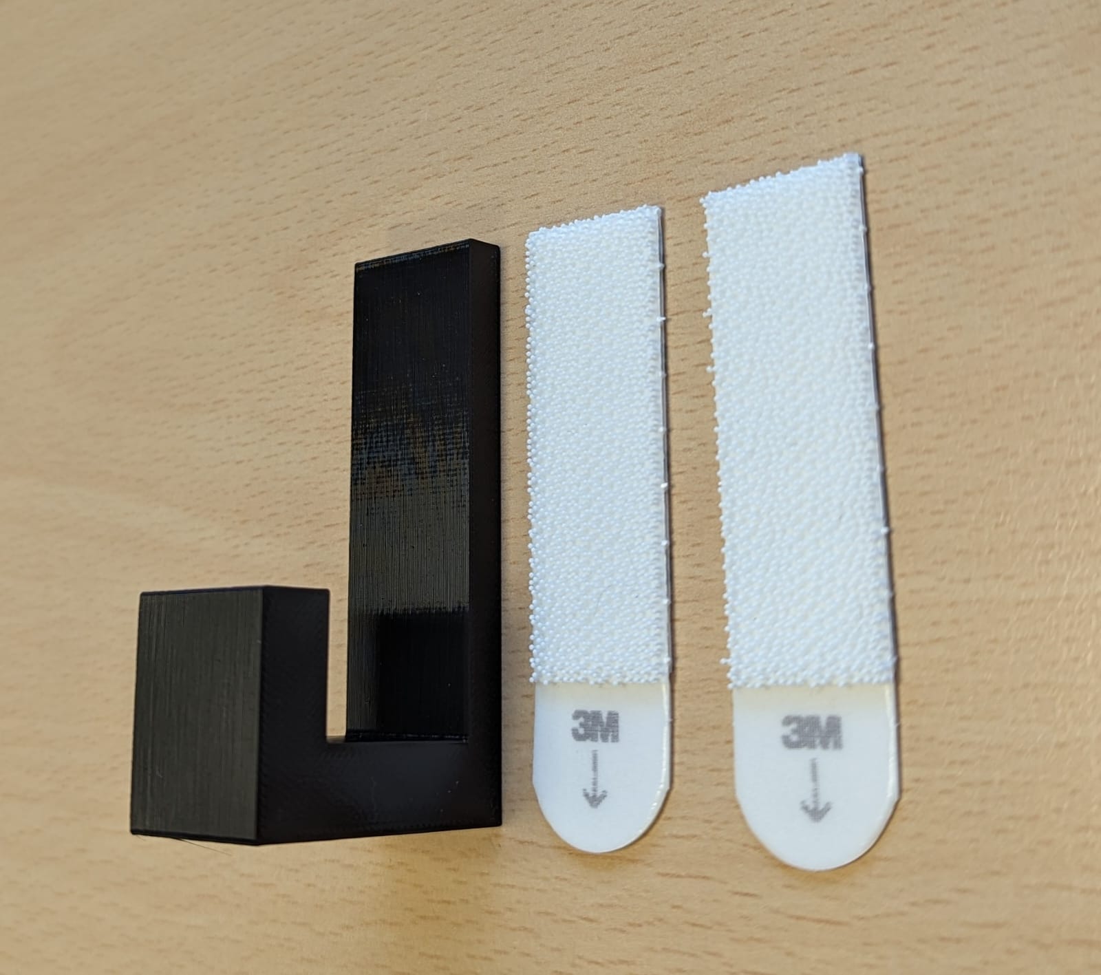 Removable wall hook for office and lab