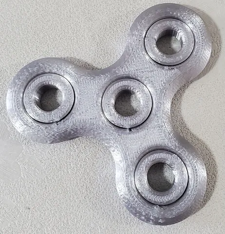 Spinner with Print-in-Place bearings