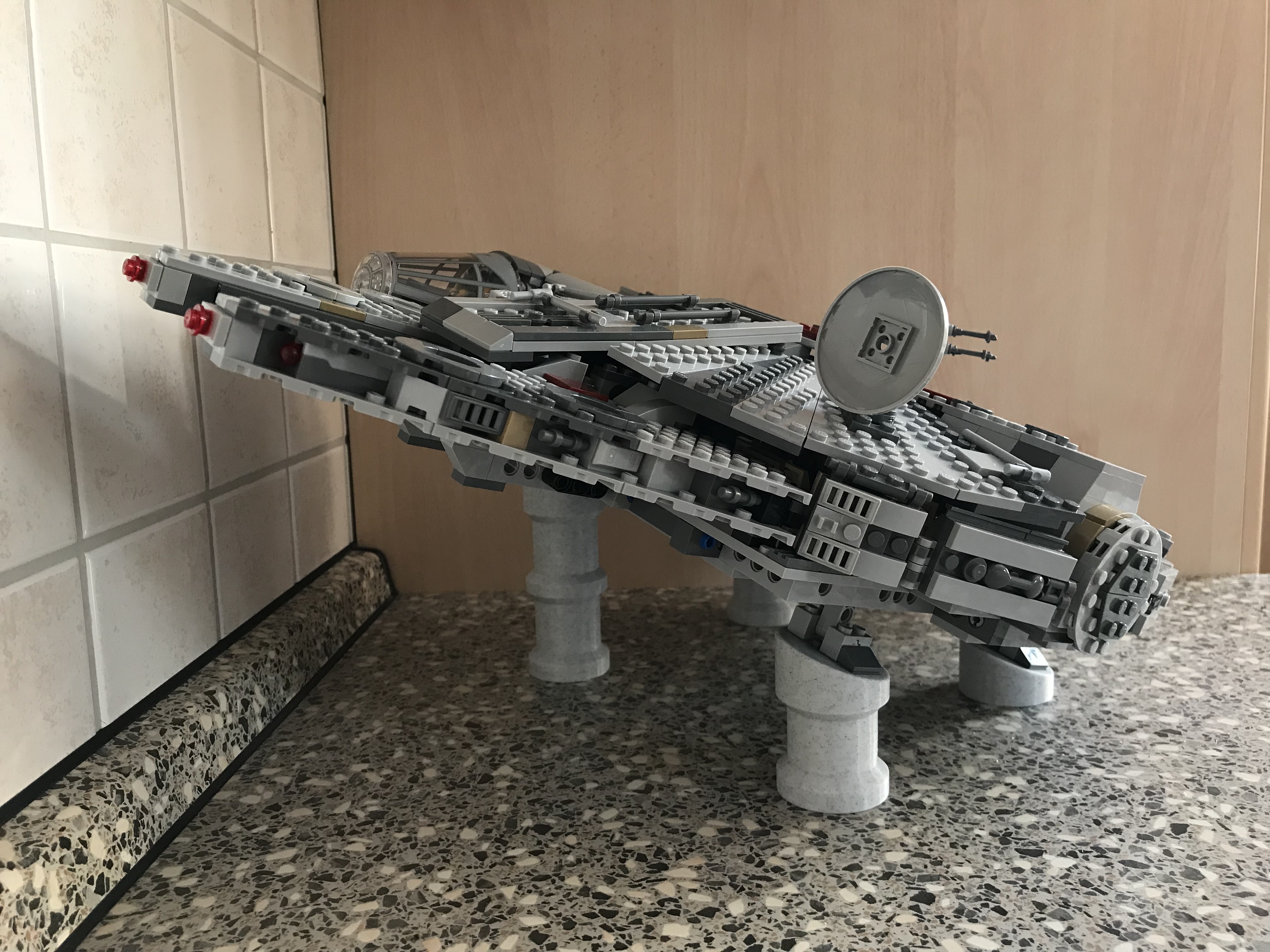 Säulen/Ständer für LEGO Millennium Falcon 75257