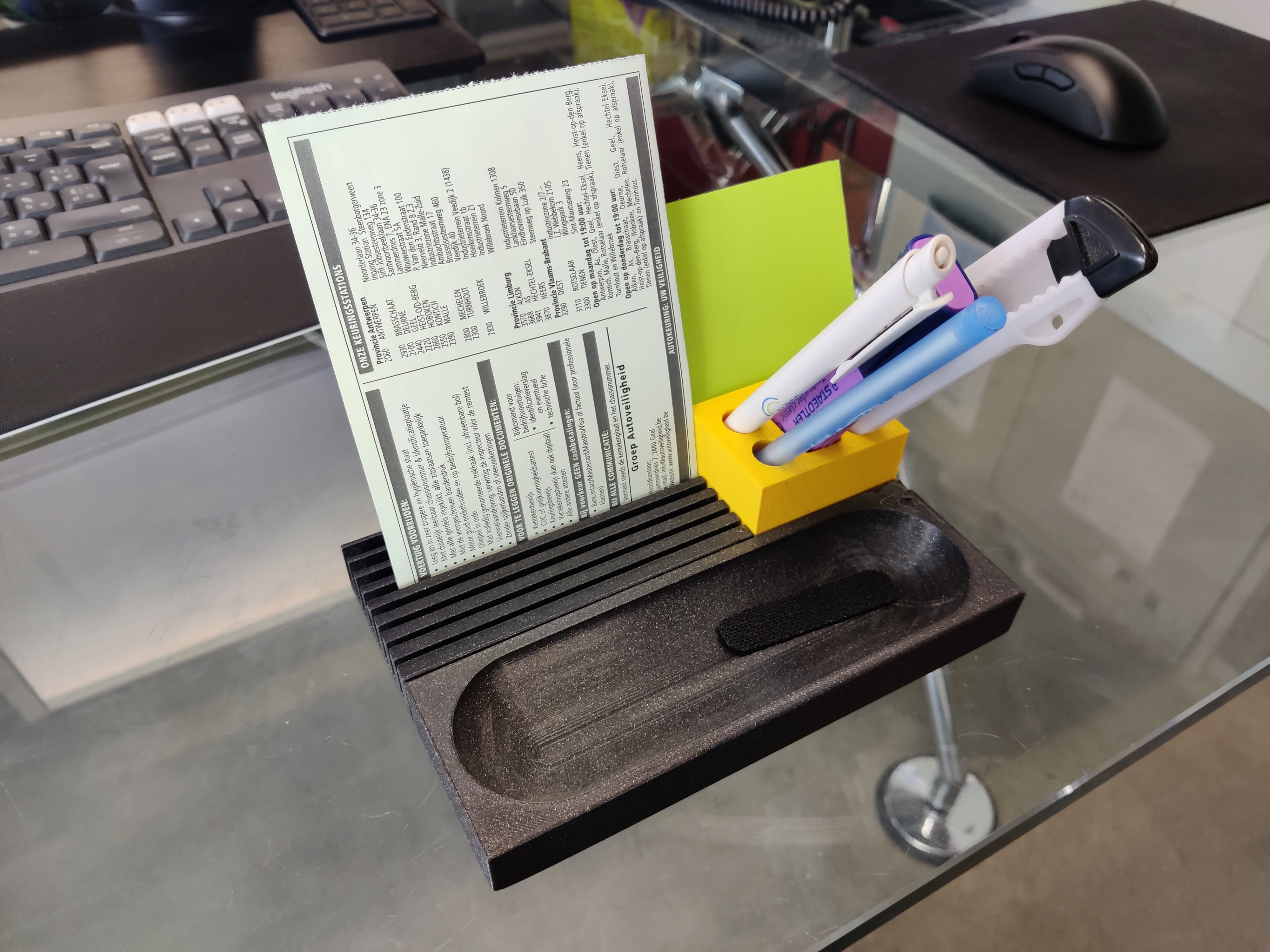 Bauhaus tray - Slanted pen-attachement