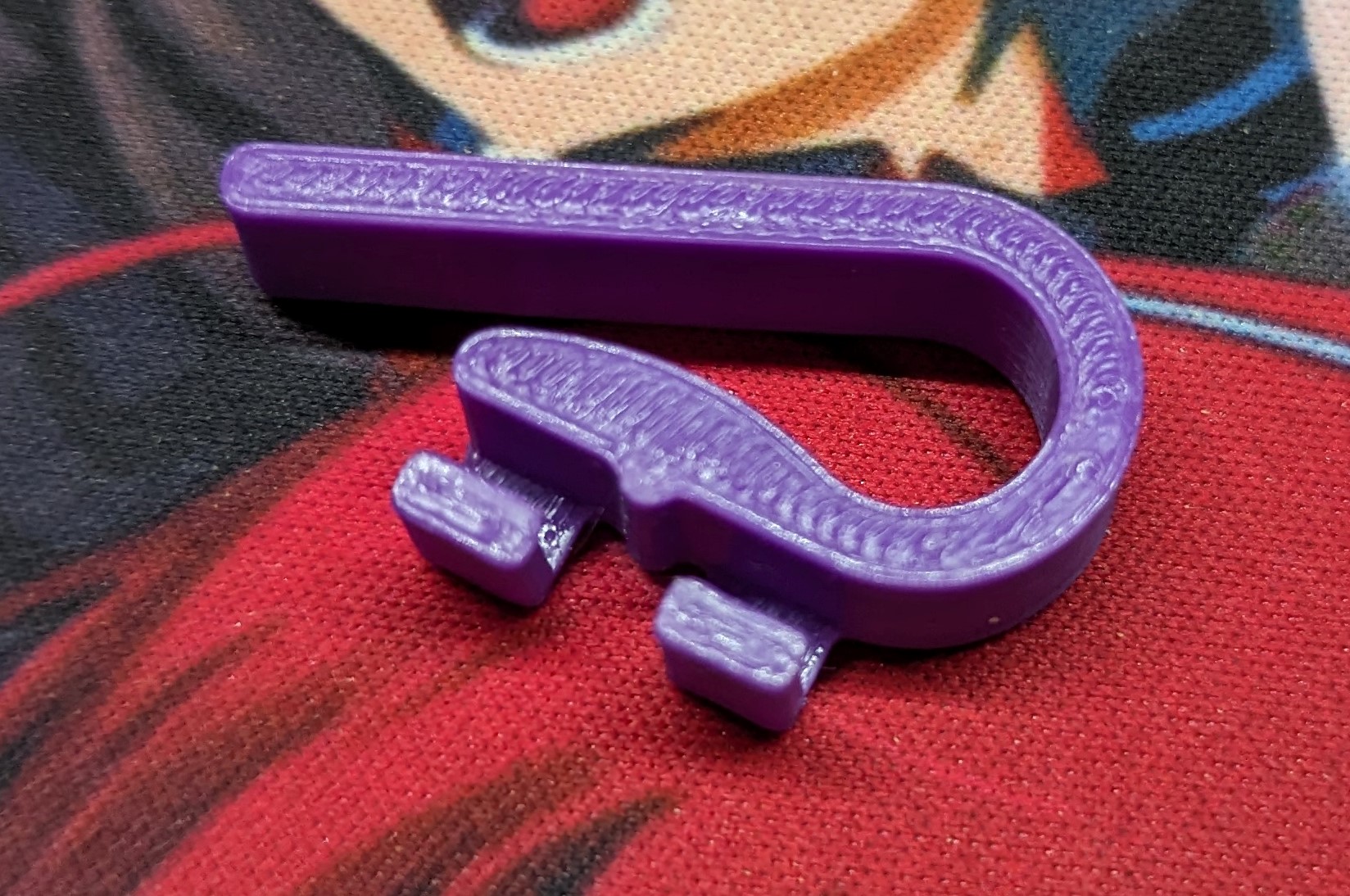 IEM headphone cable clip/holder