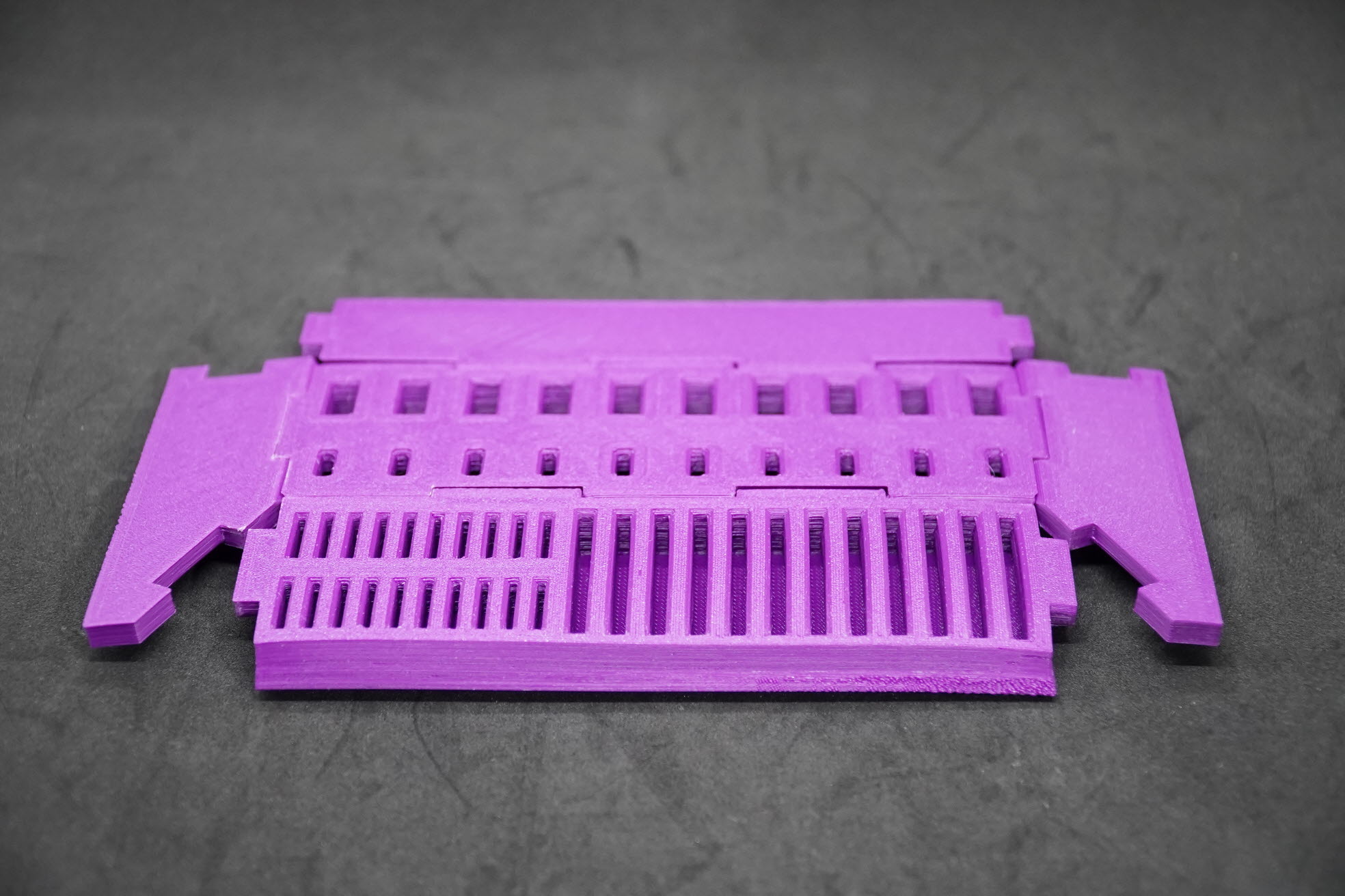 Foldable USB and SD Card Holder by Design factory Download free STL