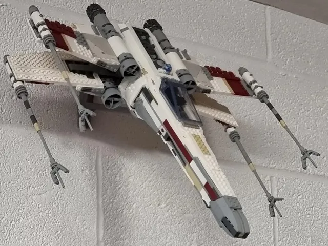 X-Wing 10240 Wall bracket (remix)