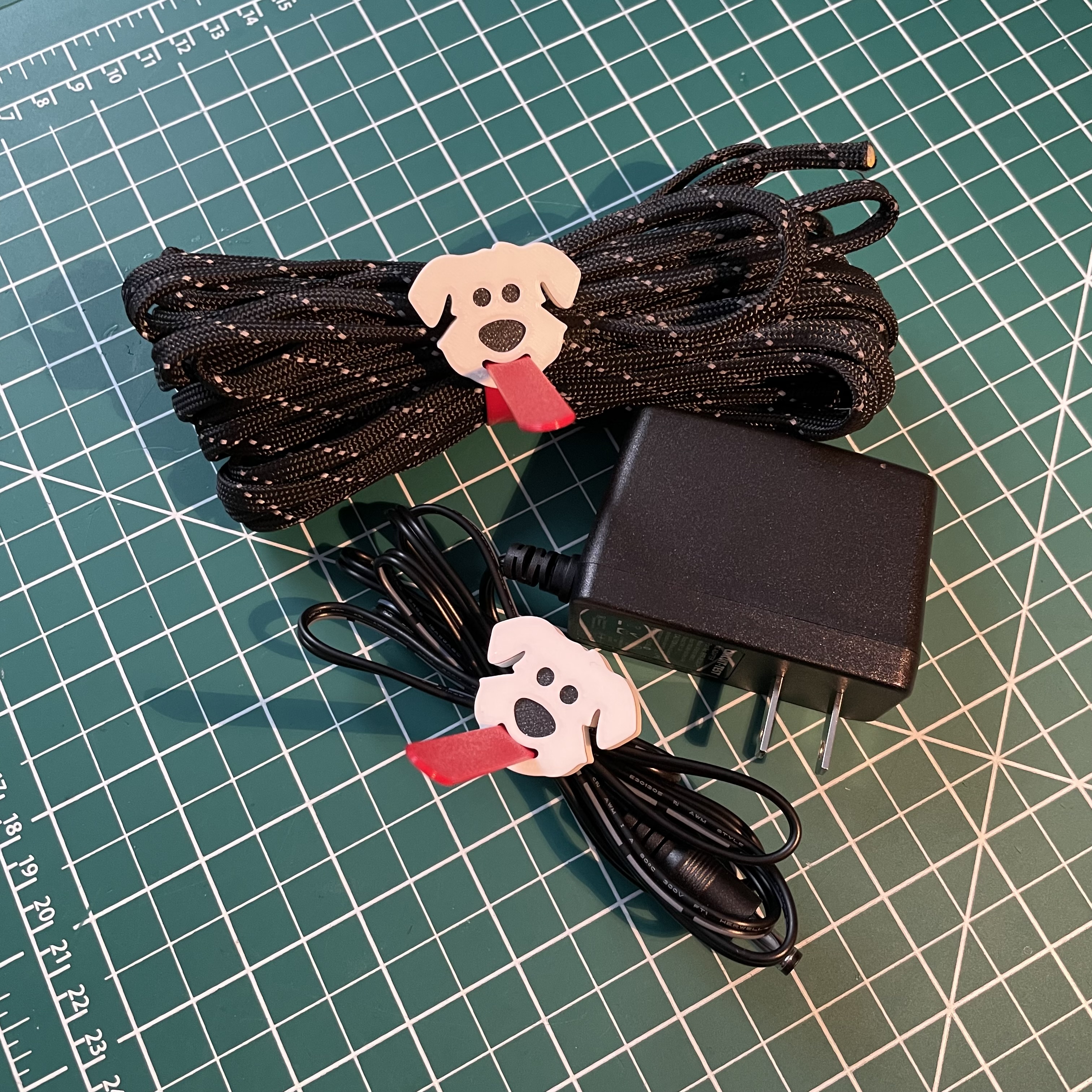 Cable organizer