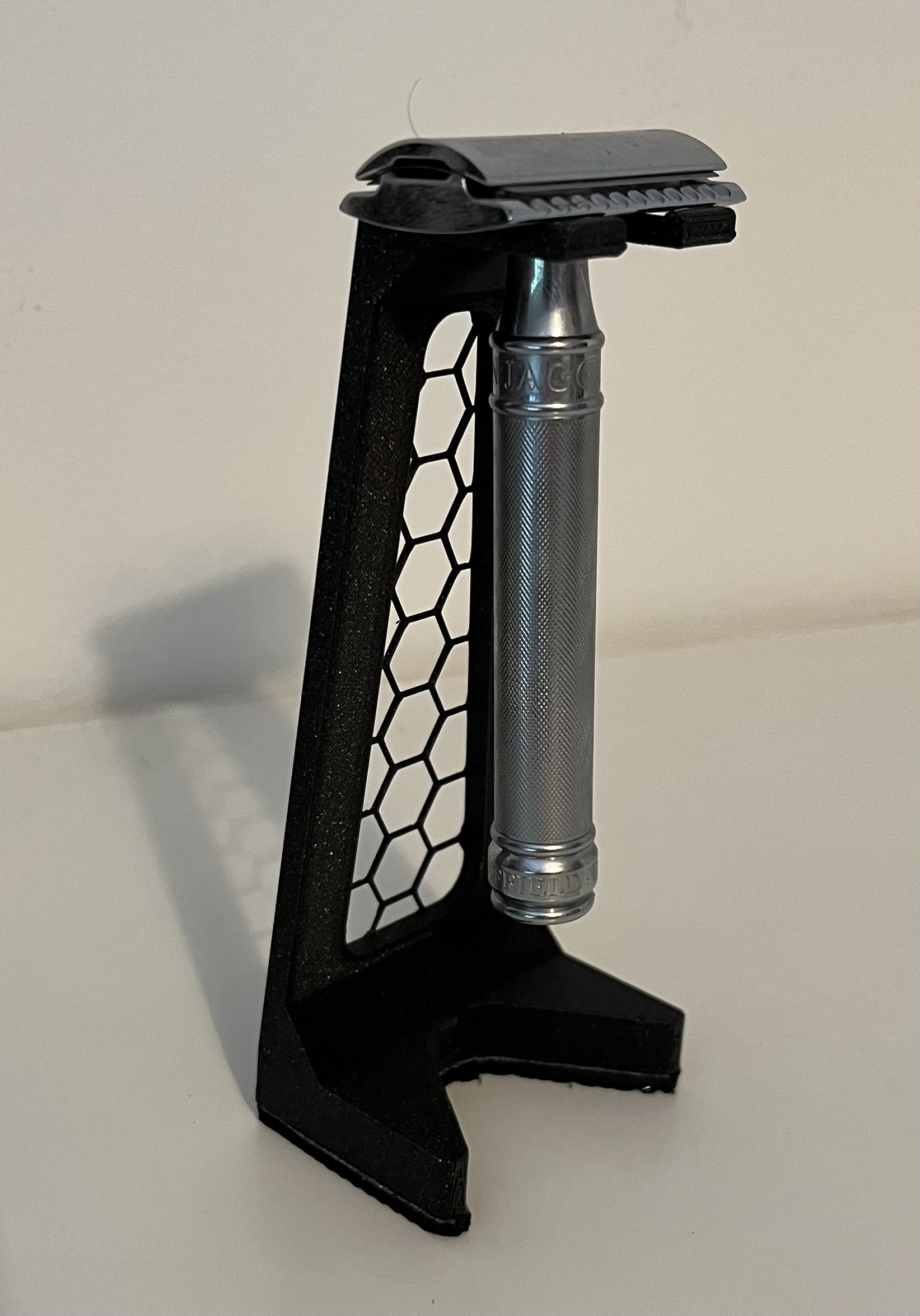 Safety Razor Stand with Hexagons - Extra Chunky Edition