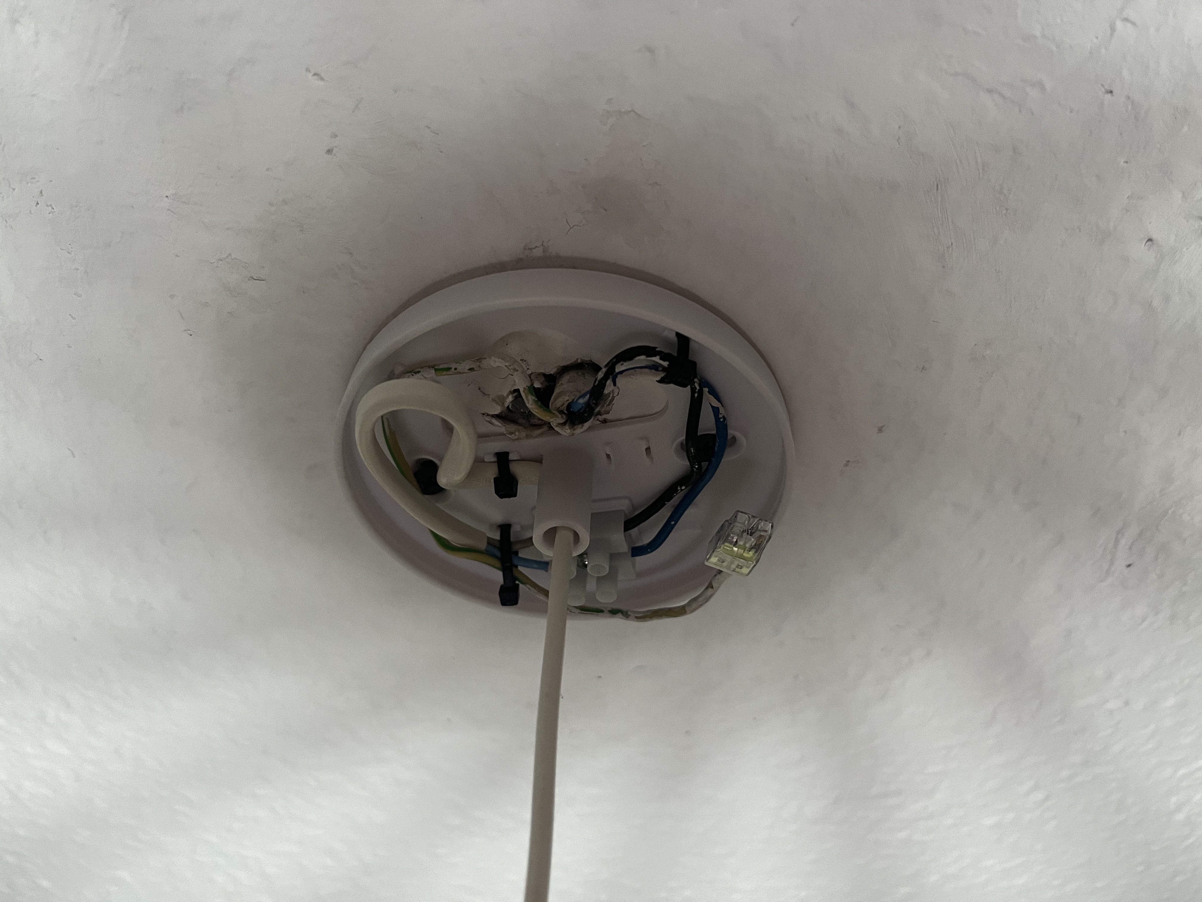 Miniatura 2 do modelo 3D ceiling lamp box