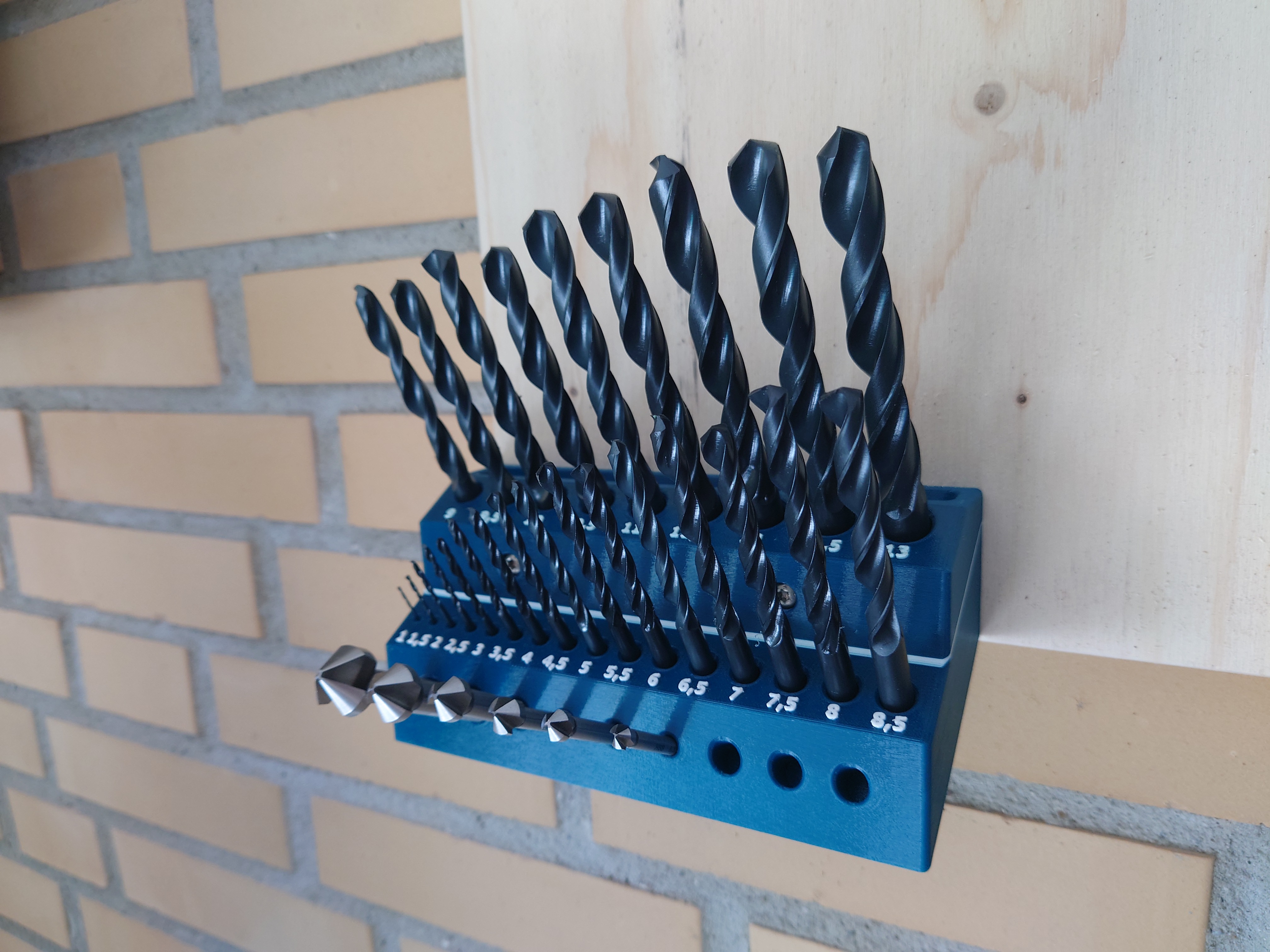 Drill holder (wall mounted)