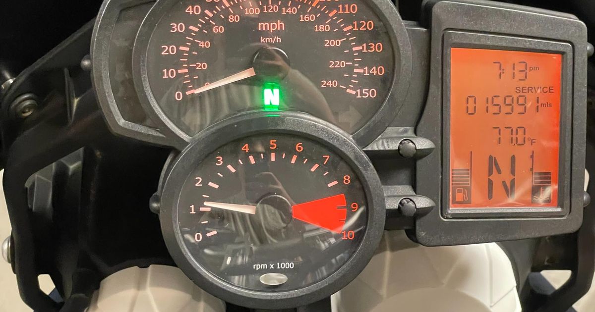 2008-2012 BMW F800GS LED-compatible headlamp caps by gsboylan