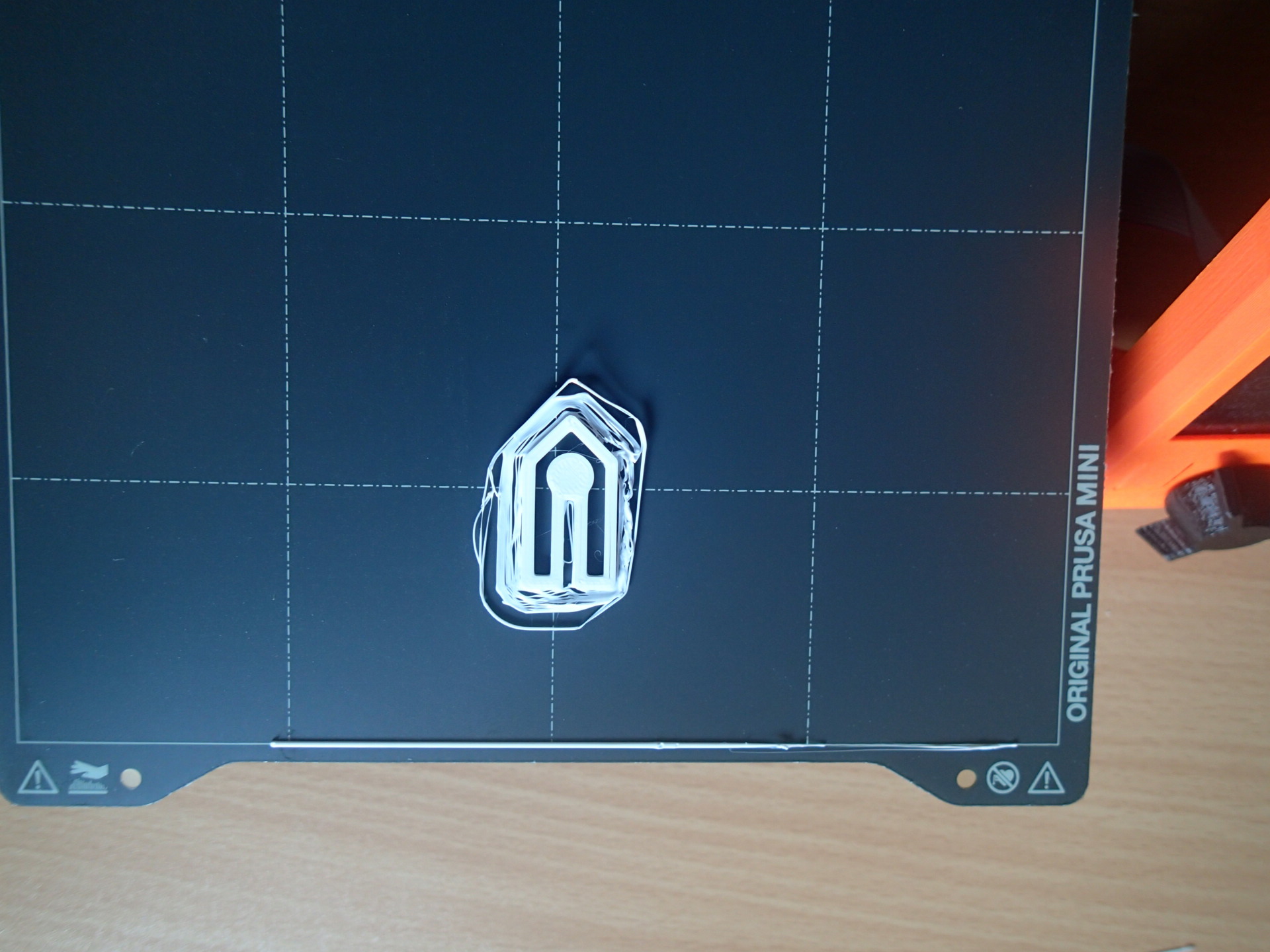 Kancelářská sponka - šipka (Paper clip - arrow)