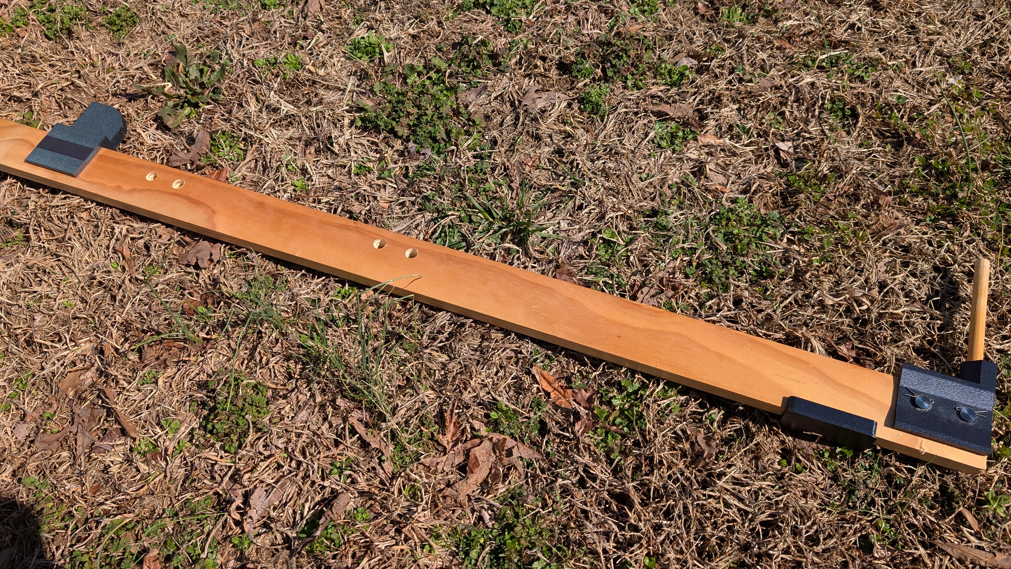 Weaver's Adjustable Yarn Cutting Jig — thumbnail 5