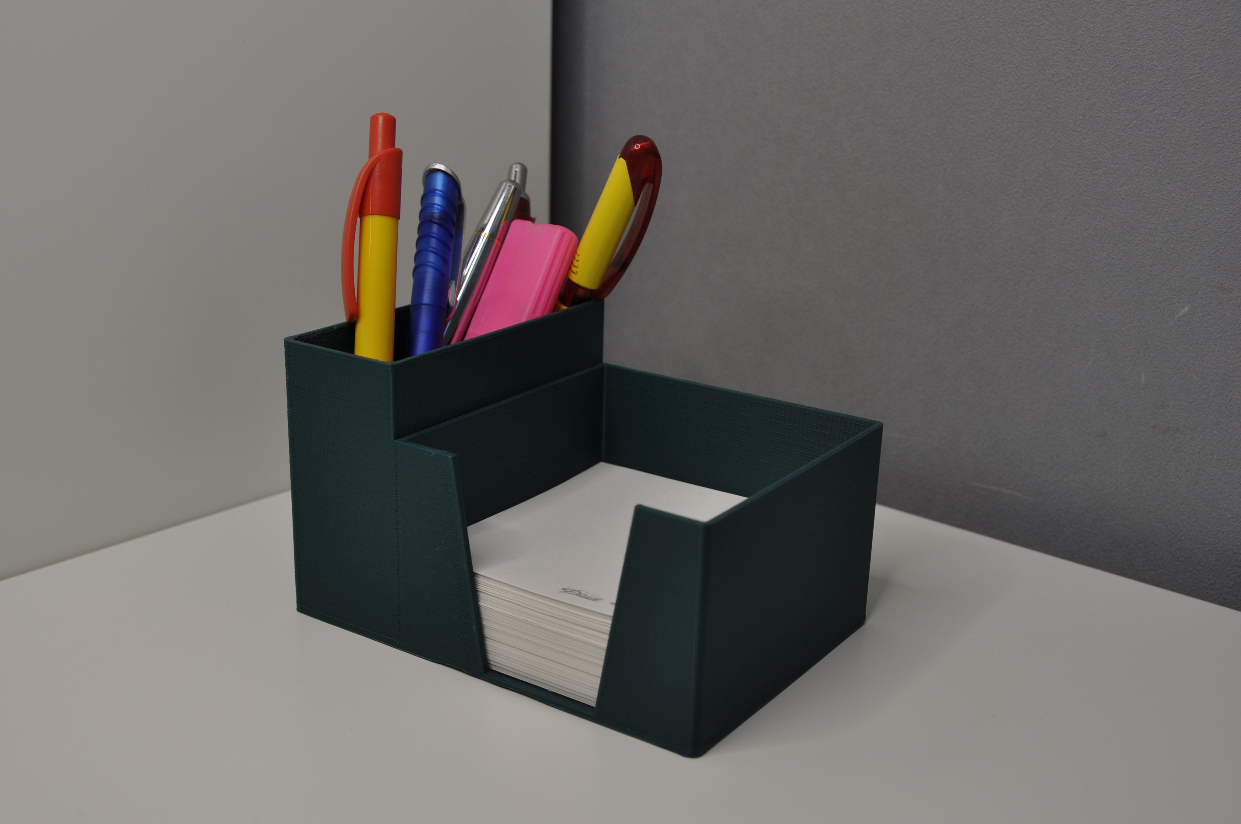 Post It/Pencil holder