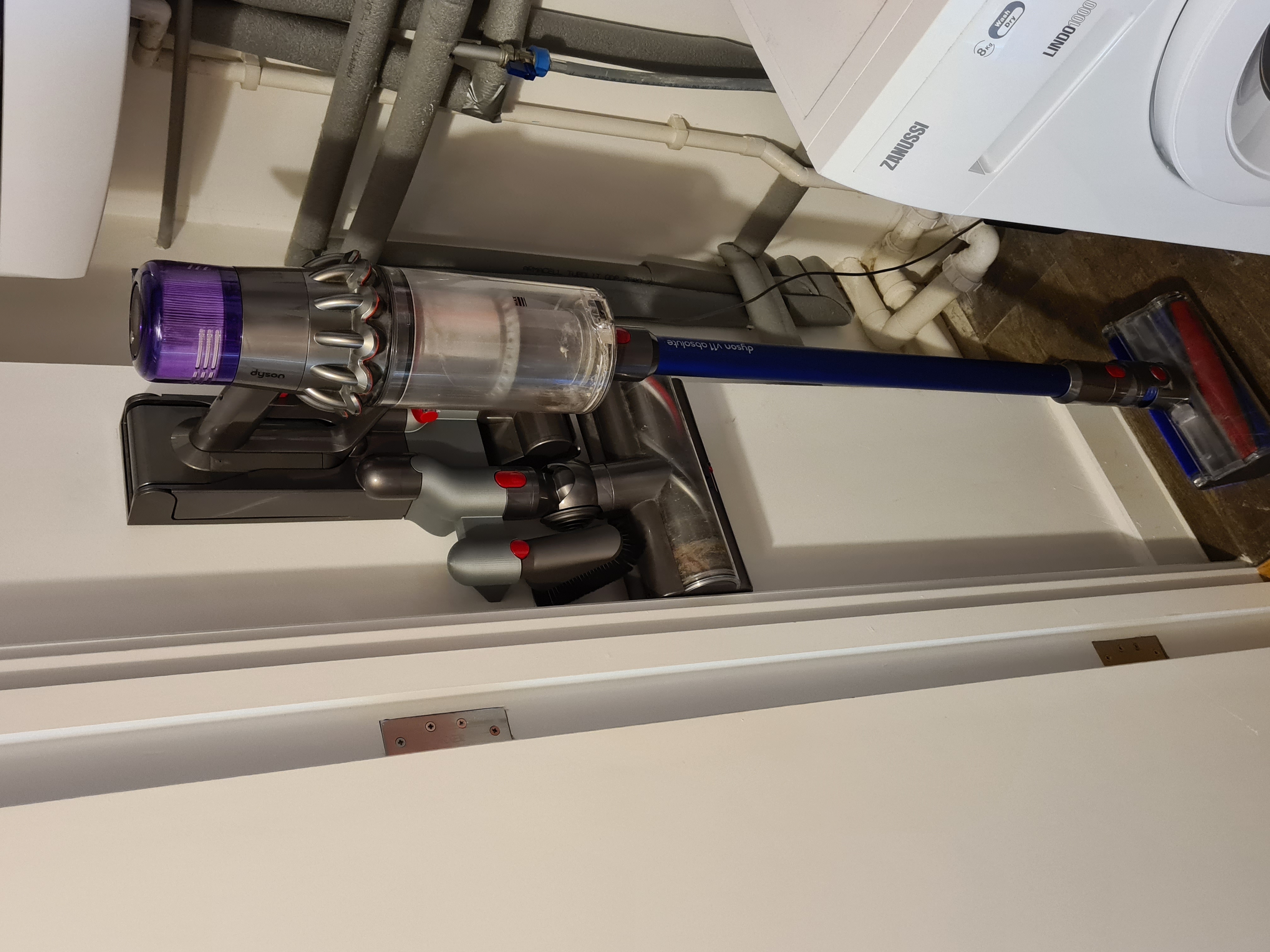 Miniatura 9 do modelo 3D Dyson Accessory Holder