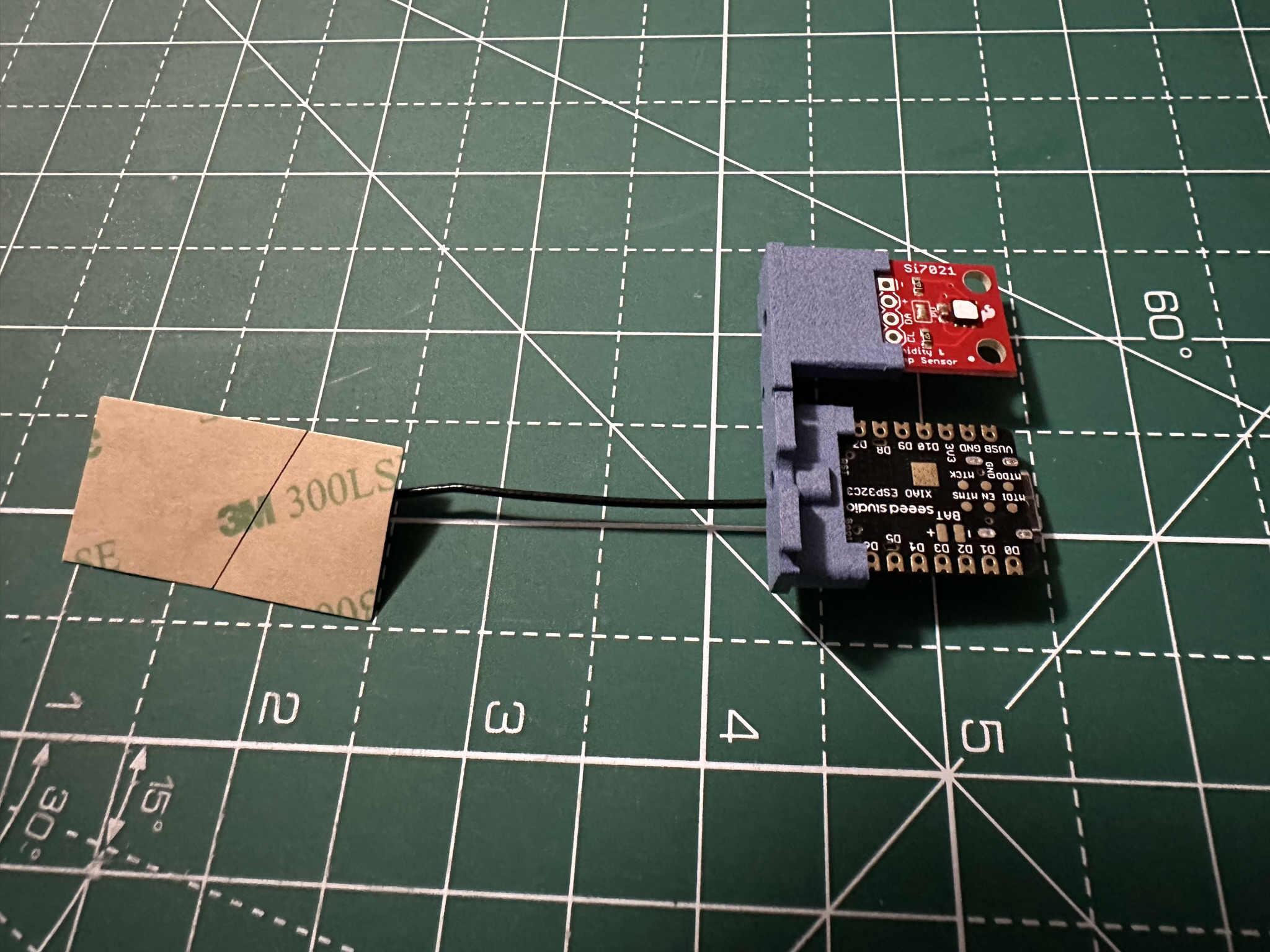 16 Wireless USBC Powered ESPHome Temperature & Humidity Sensor by