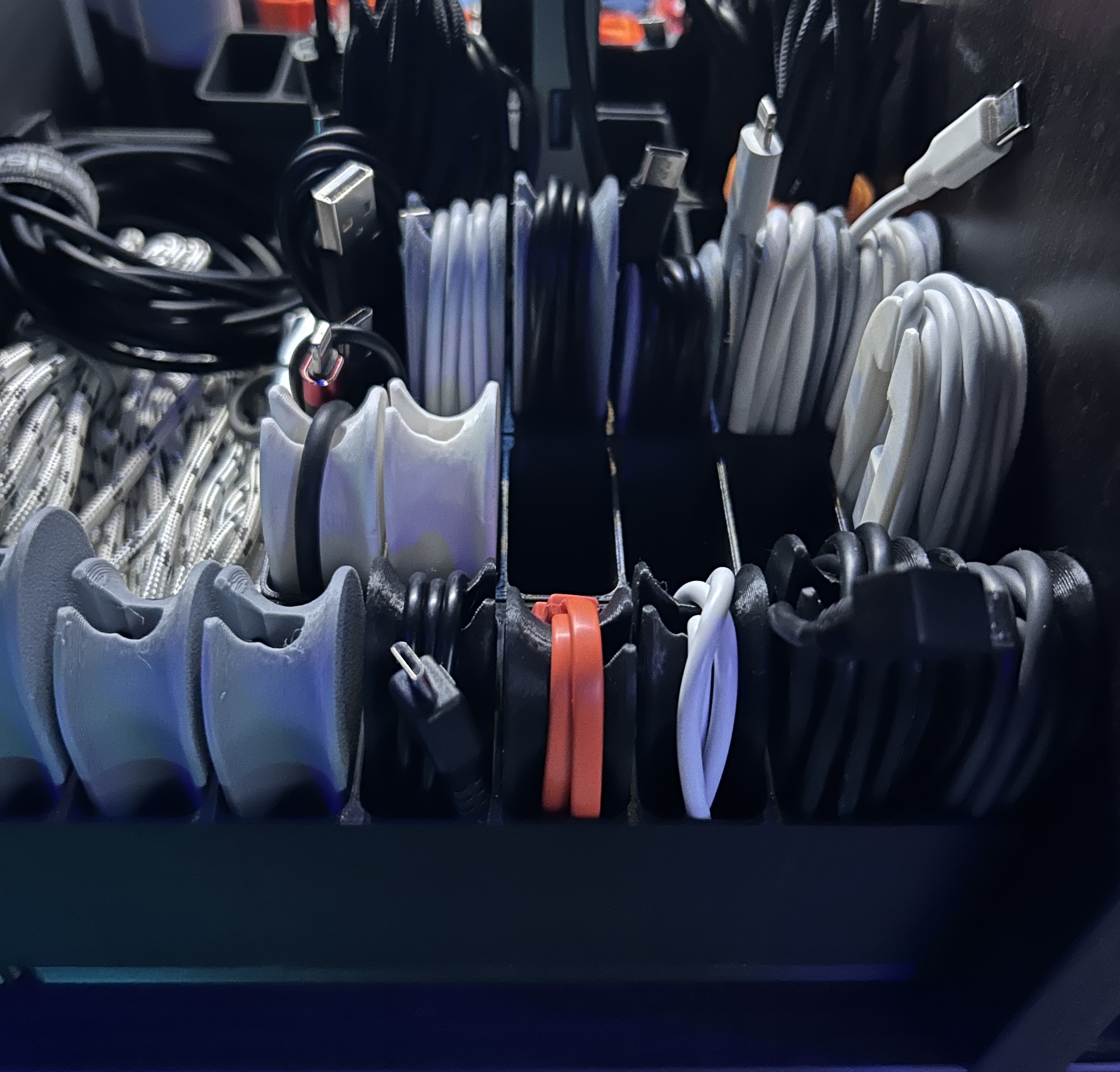 USB Cable Storage Organizers by K2_Kevin Download free STL model