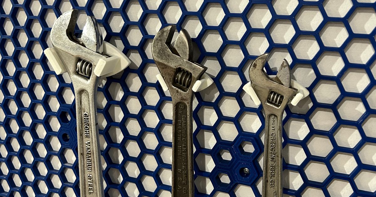 HSW crescent wrench remix for 10 inch holder by Isaac Howard Download