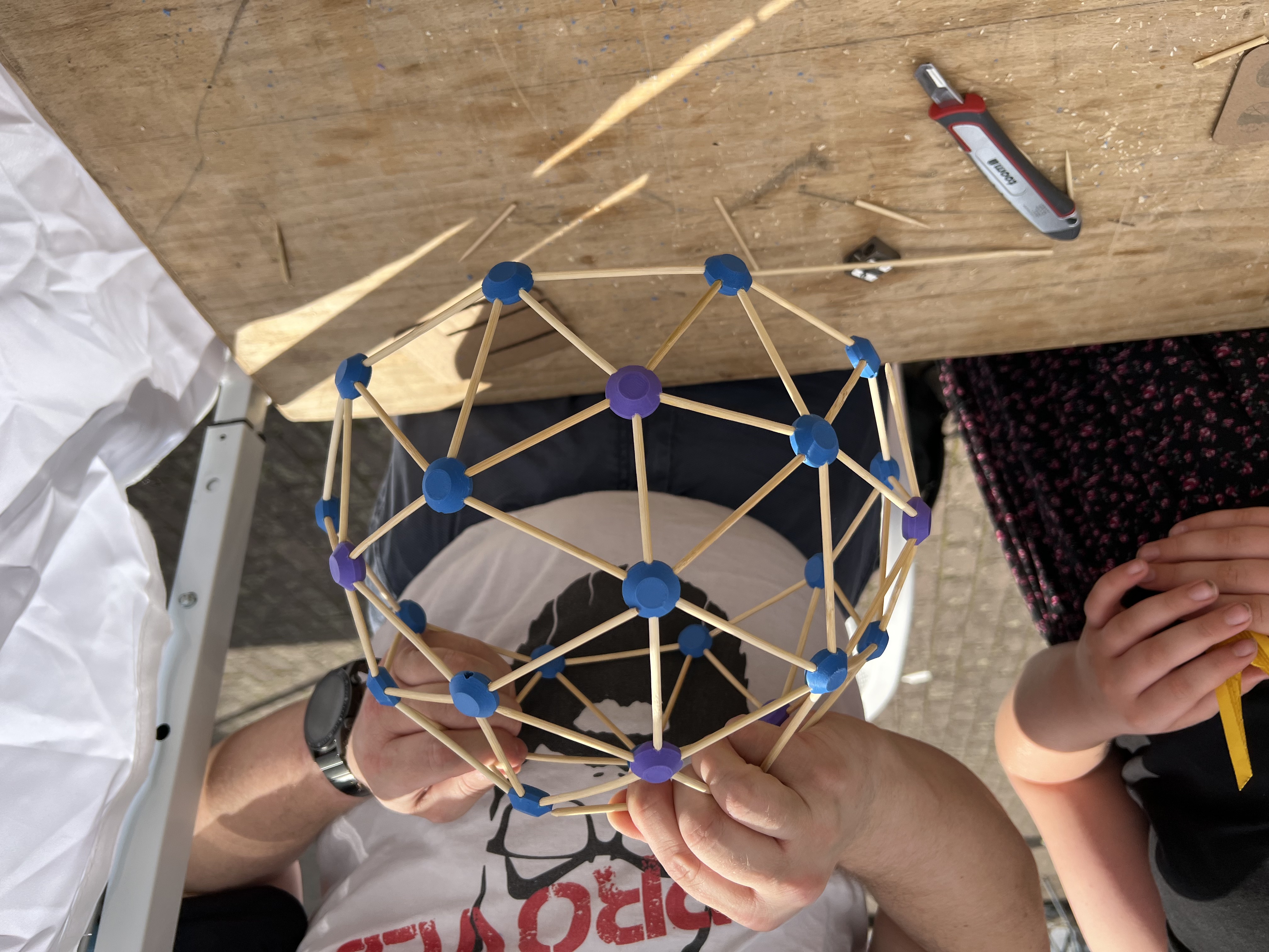 Miniatura 2 do modelo 3D Simple Geodesic Dome Model