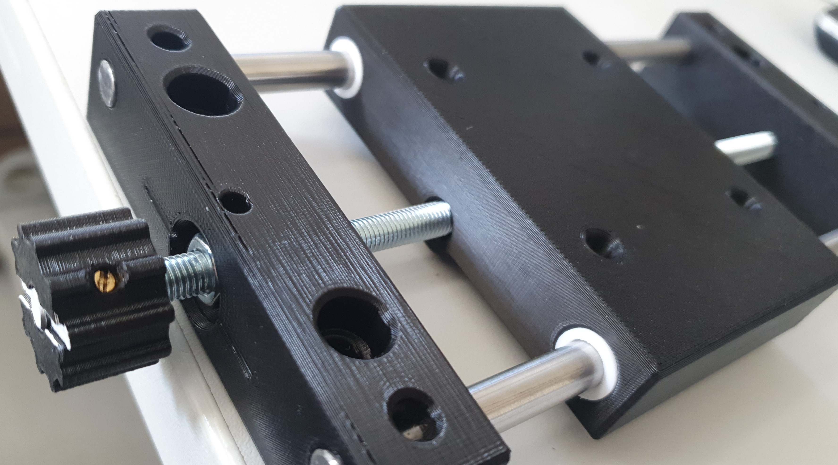 Lineartisch für 8 mm Stangen / Linear Table with 8 mm rods