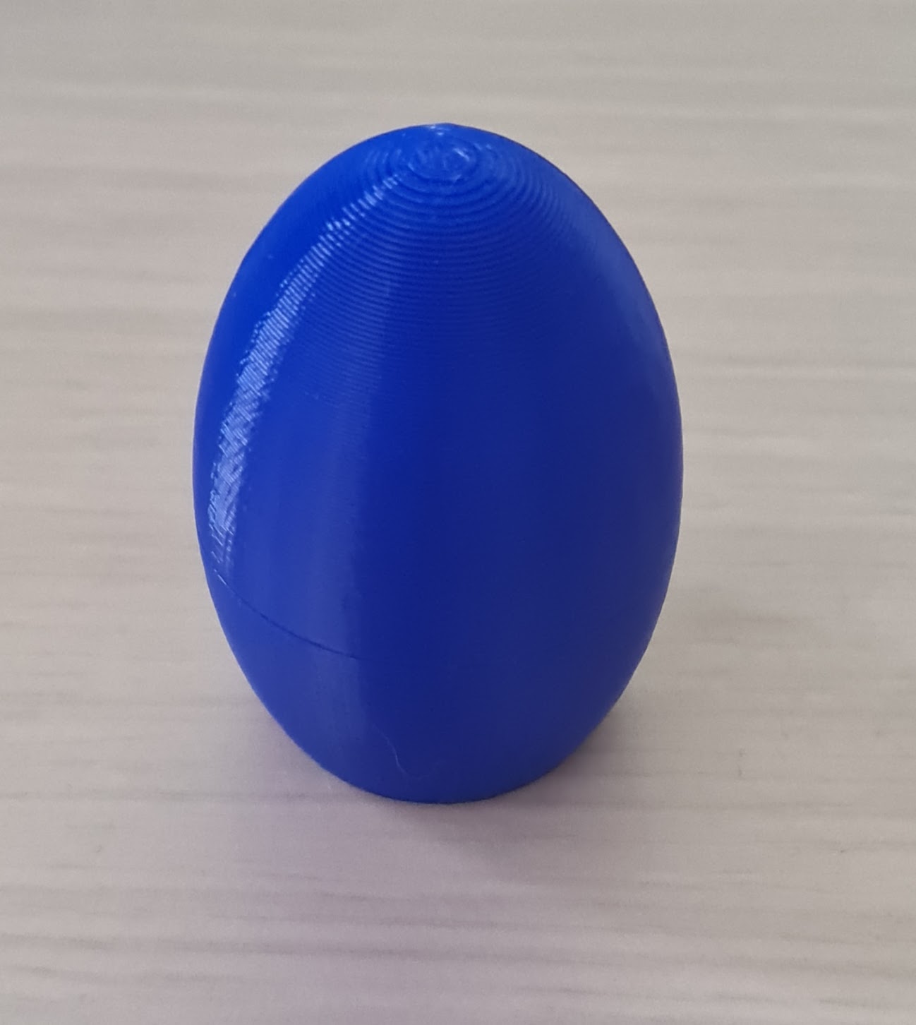 Easter Egg-shaped box - Boite en forme d'oeuf de pâques