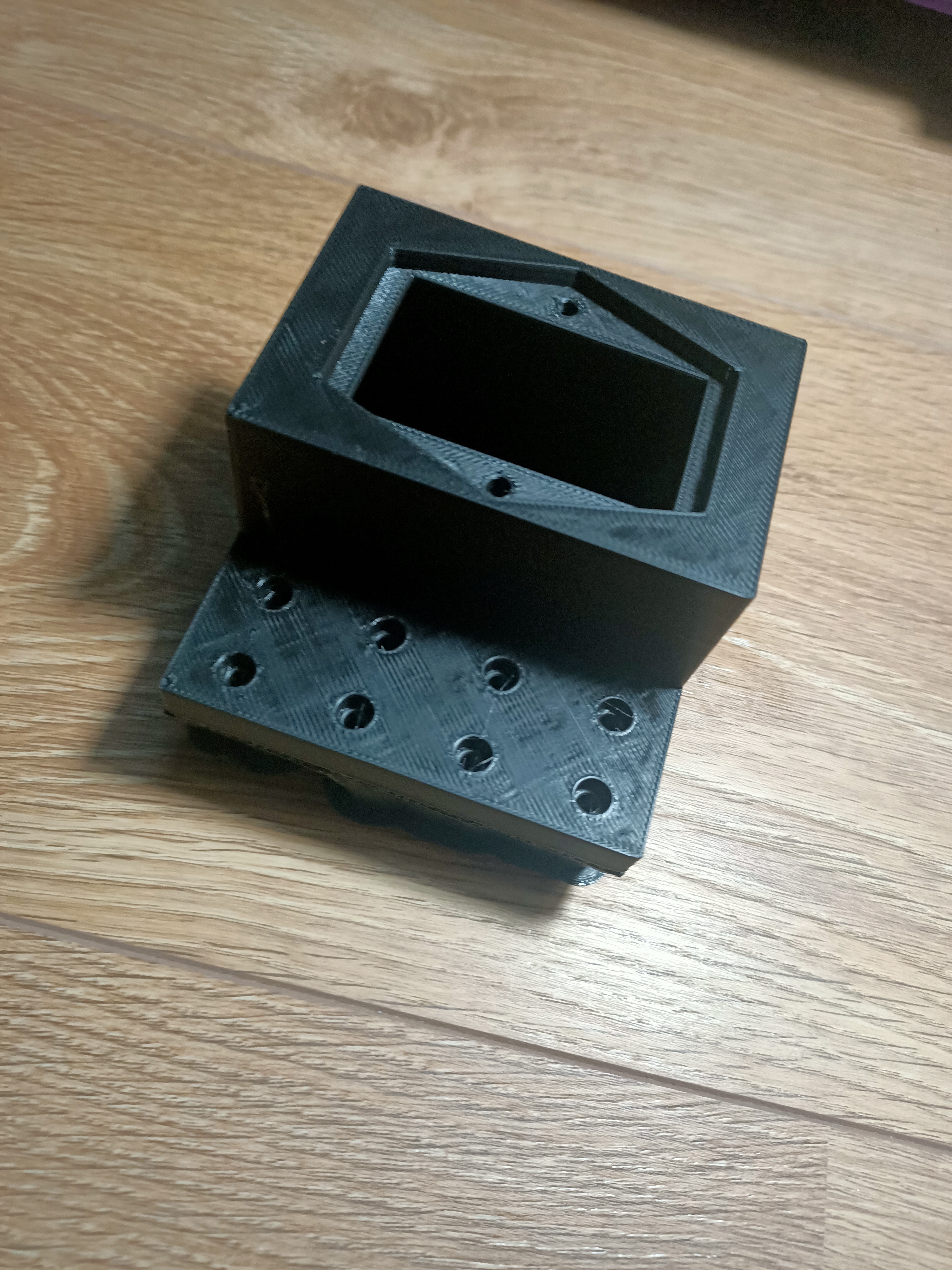 Miniatura 4 do modelo 3D The100 printable printer power socket