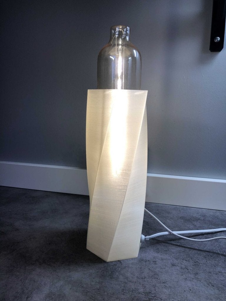 Twisted lamp