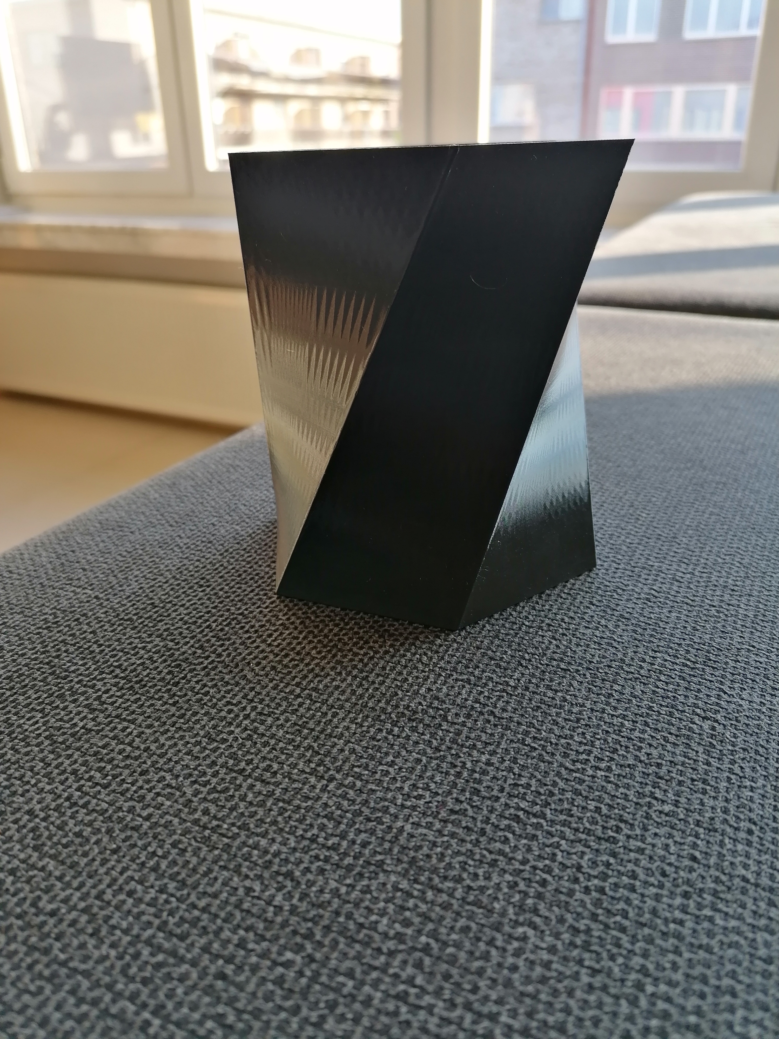 Miniatura 5 do modelo 3D Hexagonal vase