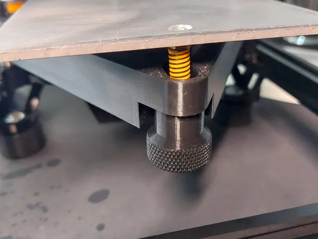Rook Bed Thumbscrew