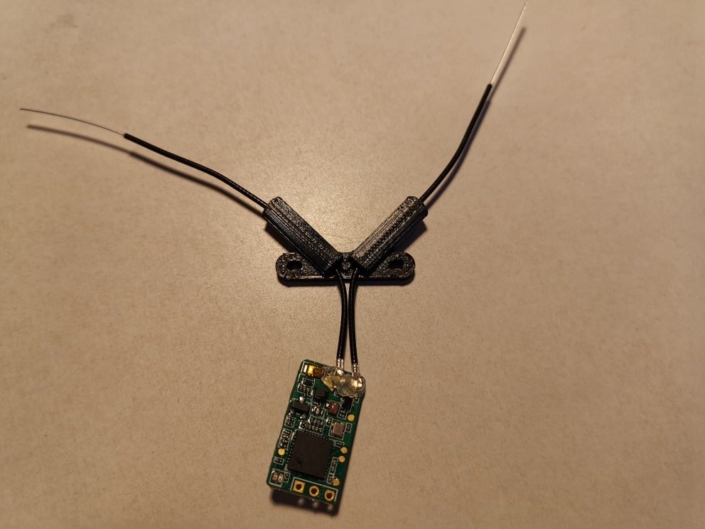 Babyhawk antenna mount