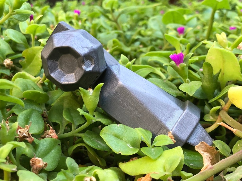 Low Poly Beldum