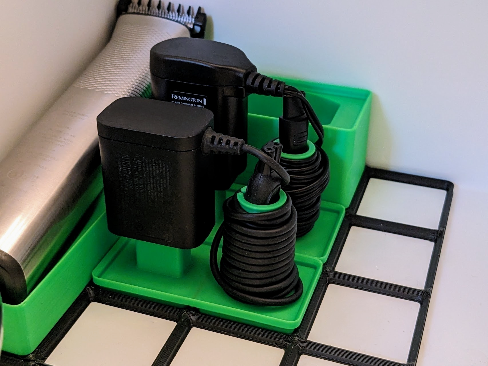 Gridfinity Electric Shaver Plug/Cord Holder
