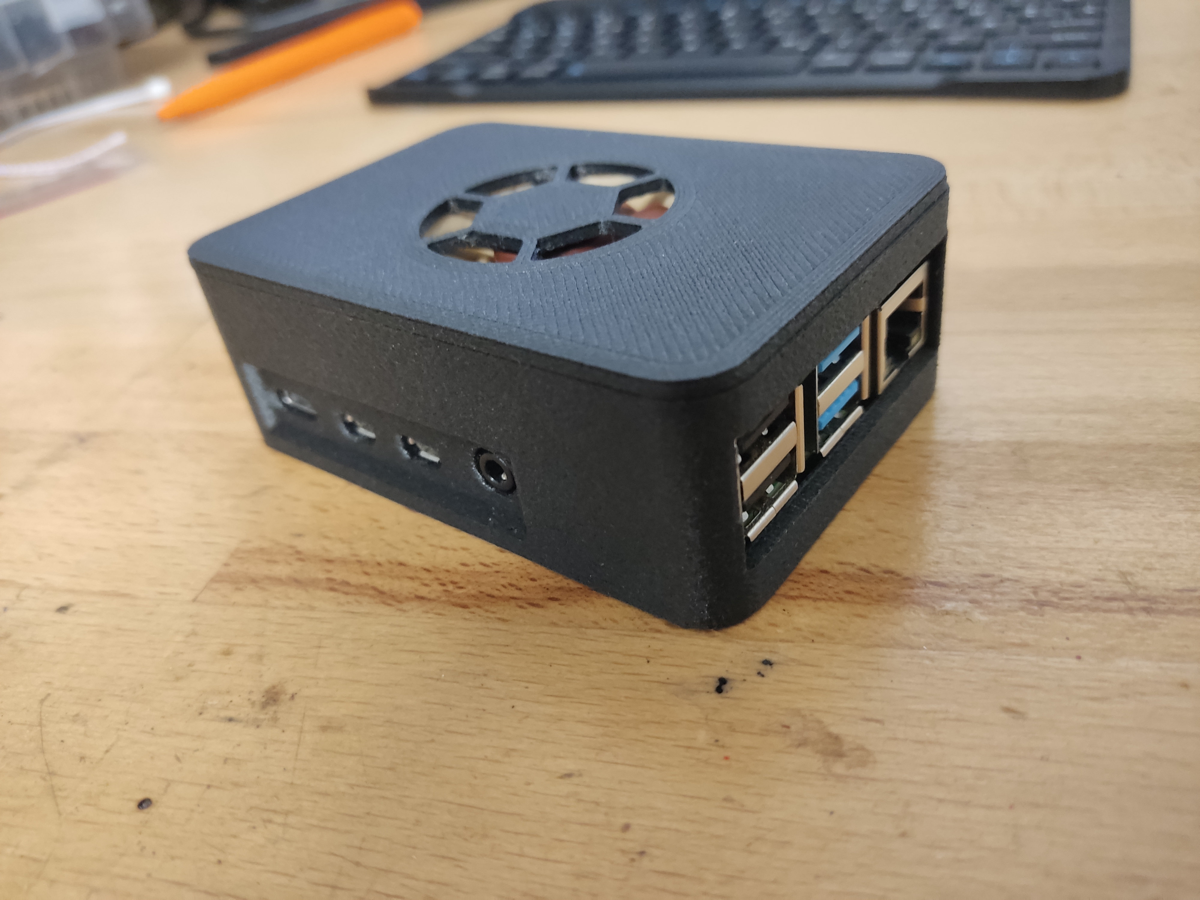 Miniatura 13 do modelo 3D Raspberry Pi 4 Case
