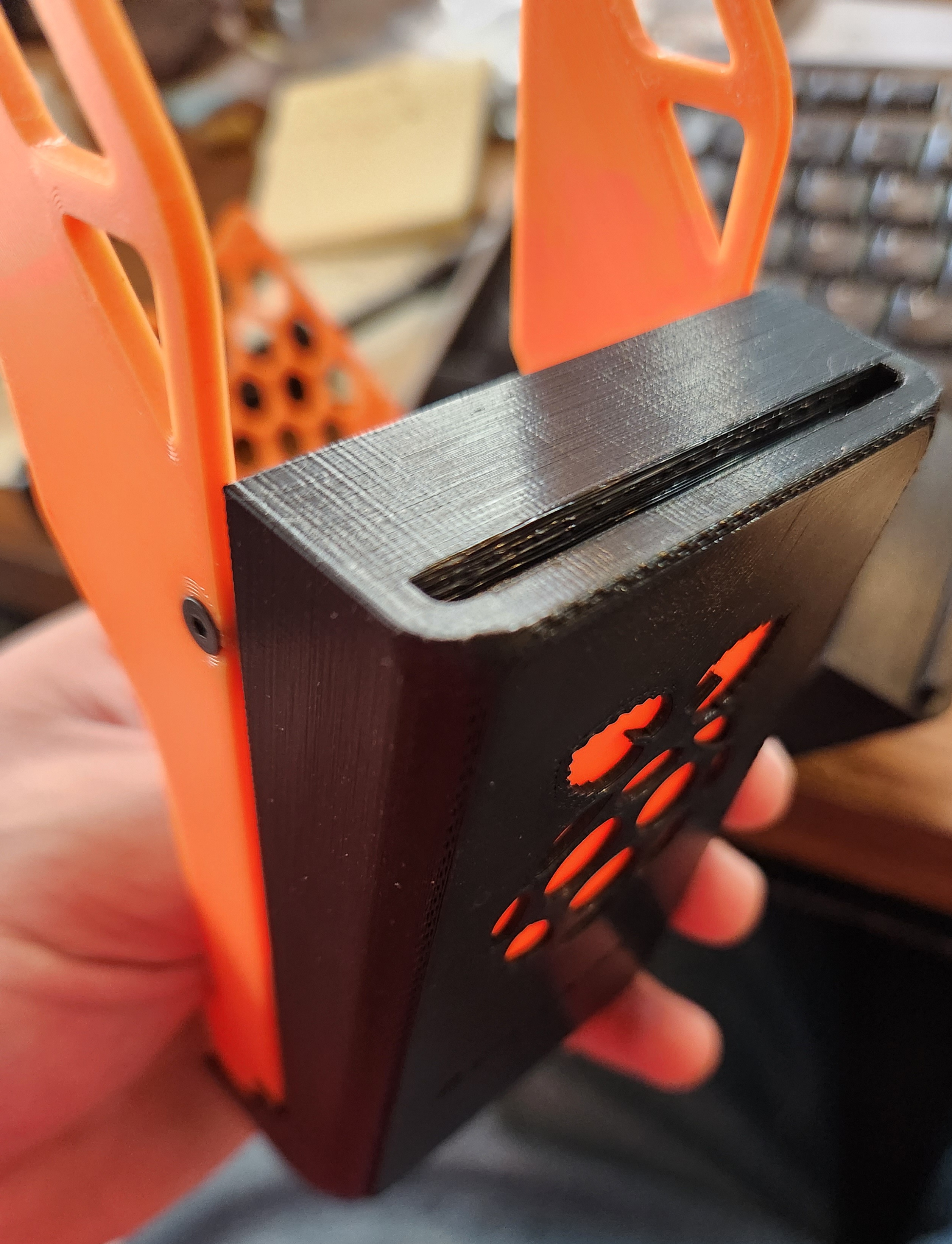 Miniatura 8 do modelo 3D Raspberry Pi Gaming PC style Case
