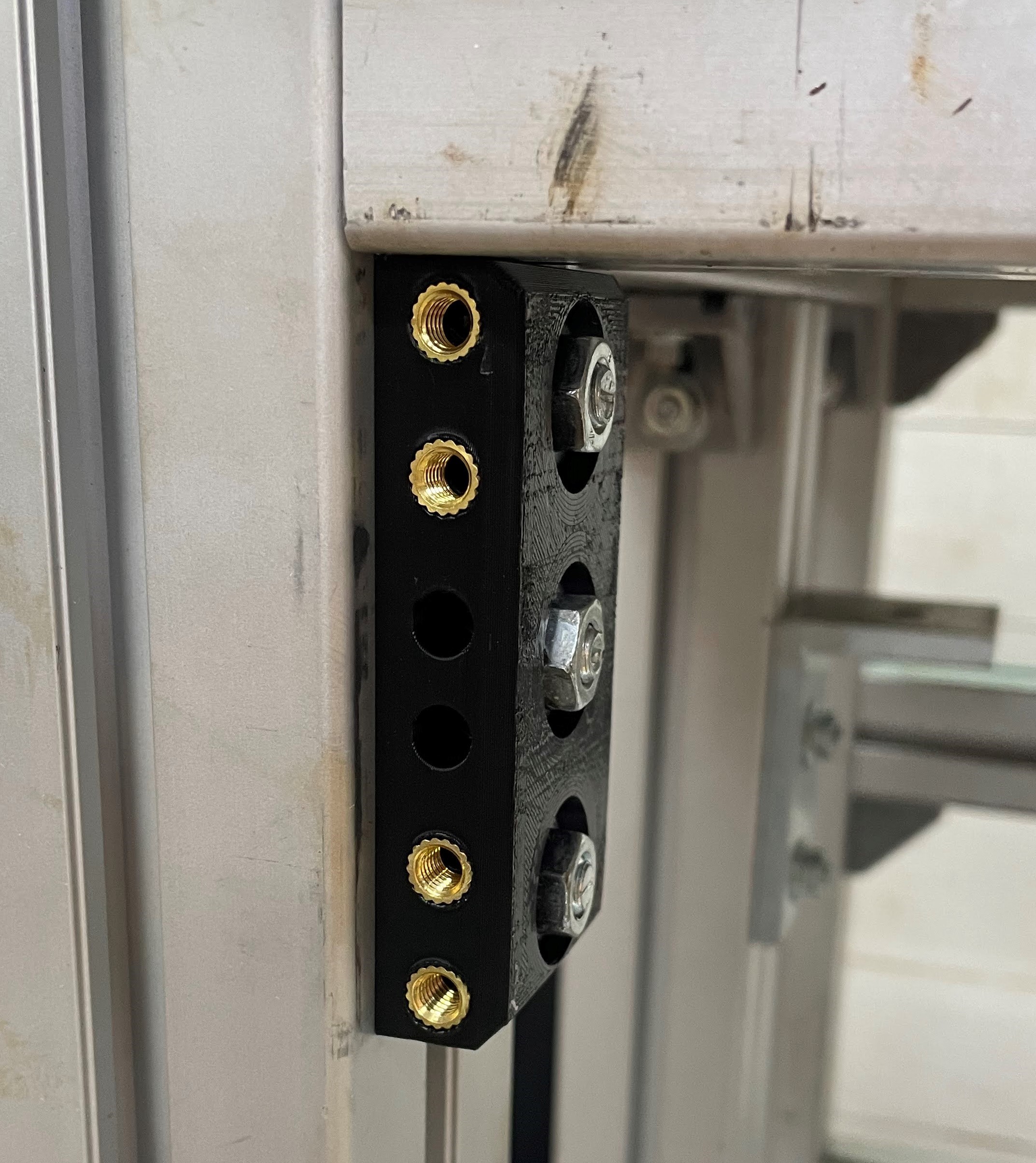 2u Mounting block for Rack mount Equipment to Aluminum Extrusion