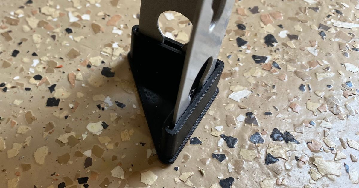 Husky Shelf footplate (Rivet Shelving Footplate) by rdstov Download